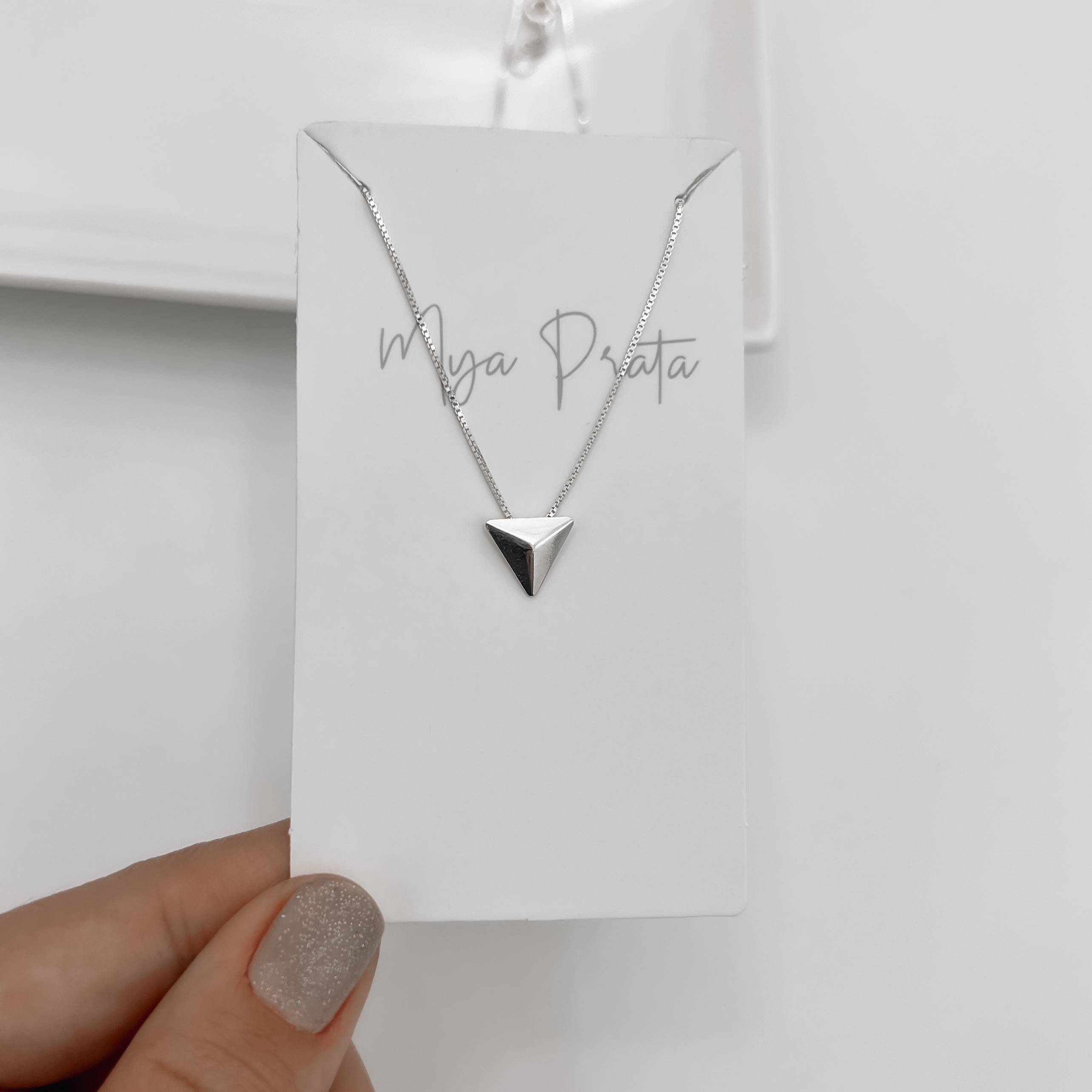 Imagem Colar triângulo invertido 9mm 45cm