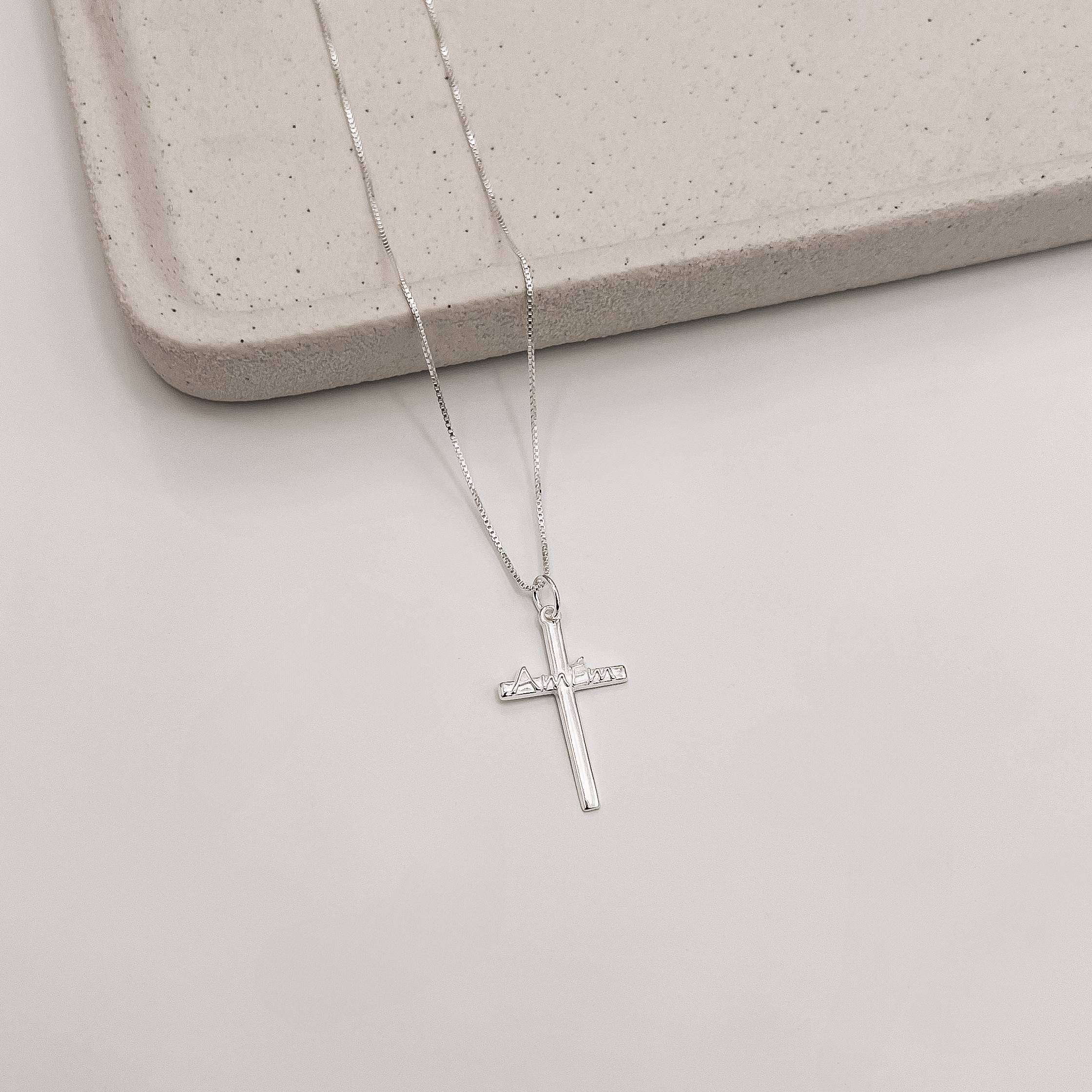 Imagem Colar pingente cruz escrito Amém 26mm 45cm