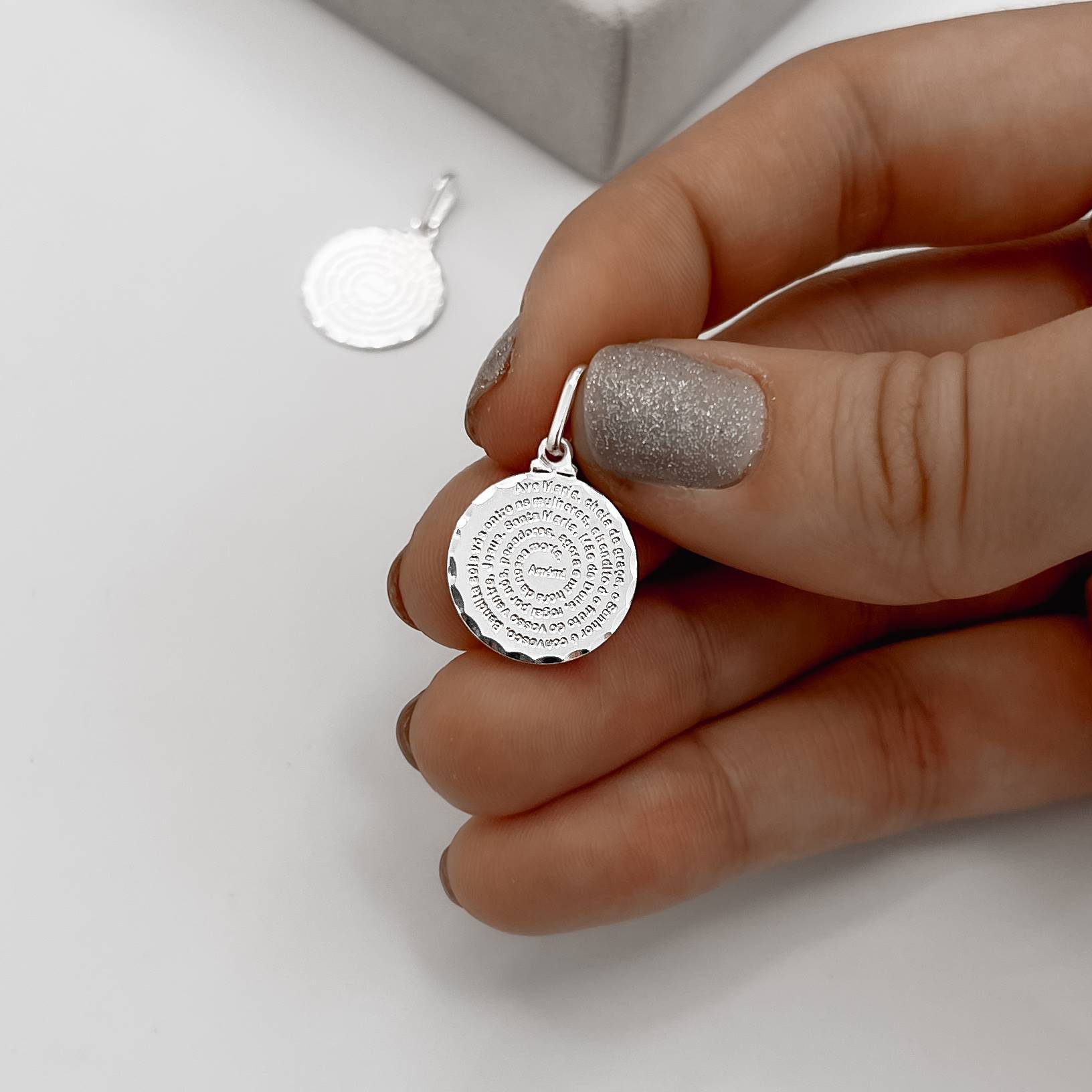 Imagem Secundária Pingente medalha Ave Maria 15mm