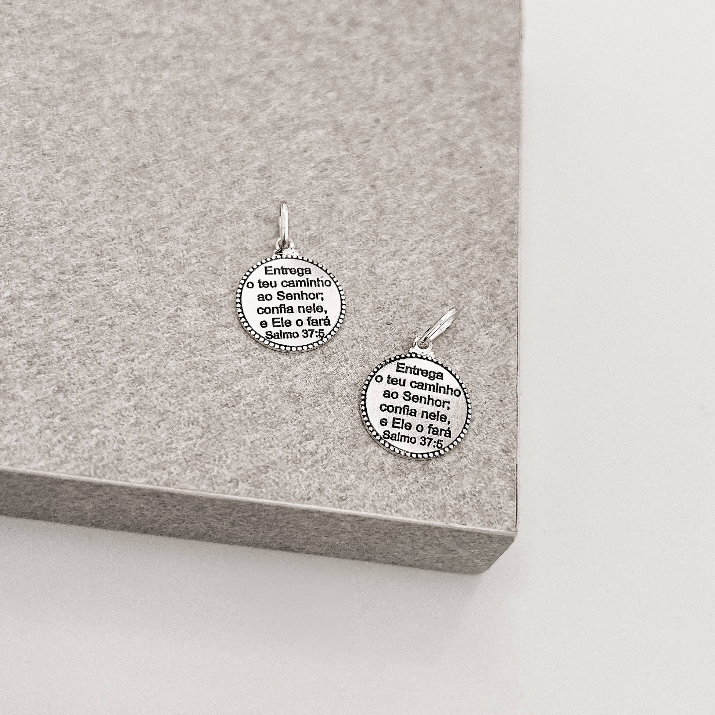 Imagem Pingente medalha Salmo 37:5 envelhecido 15mm