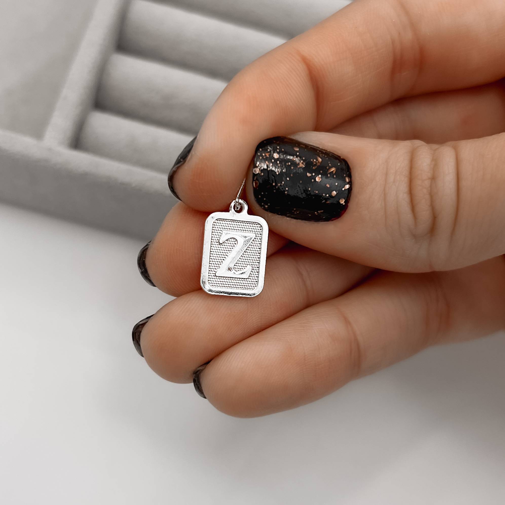 Imagem Secundária Pingente placa letra Z 12mm 