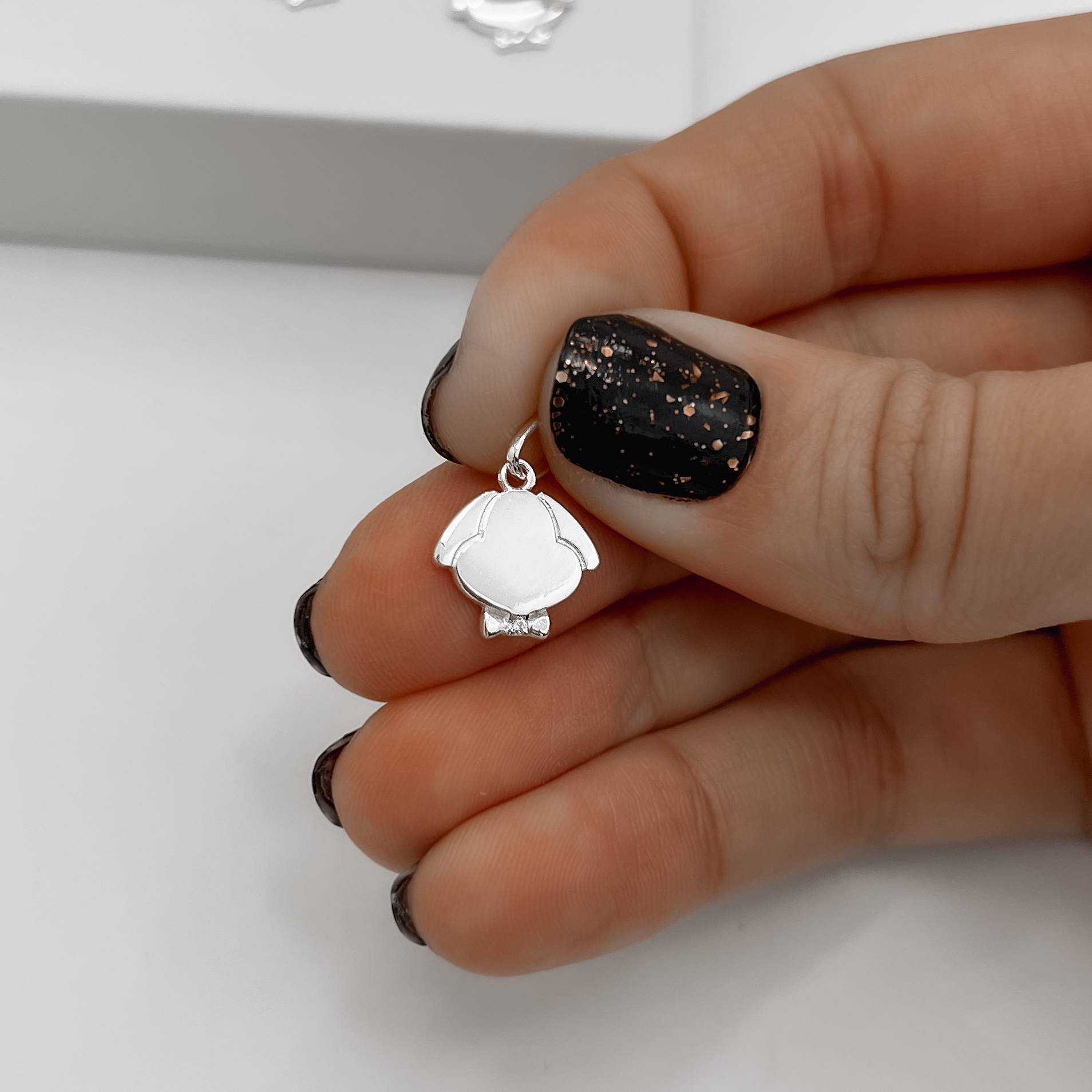 Imagem Secundária Pingente cachorro detalhe zircônia 12mm