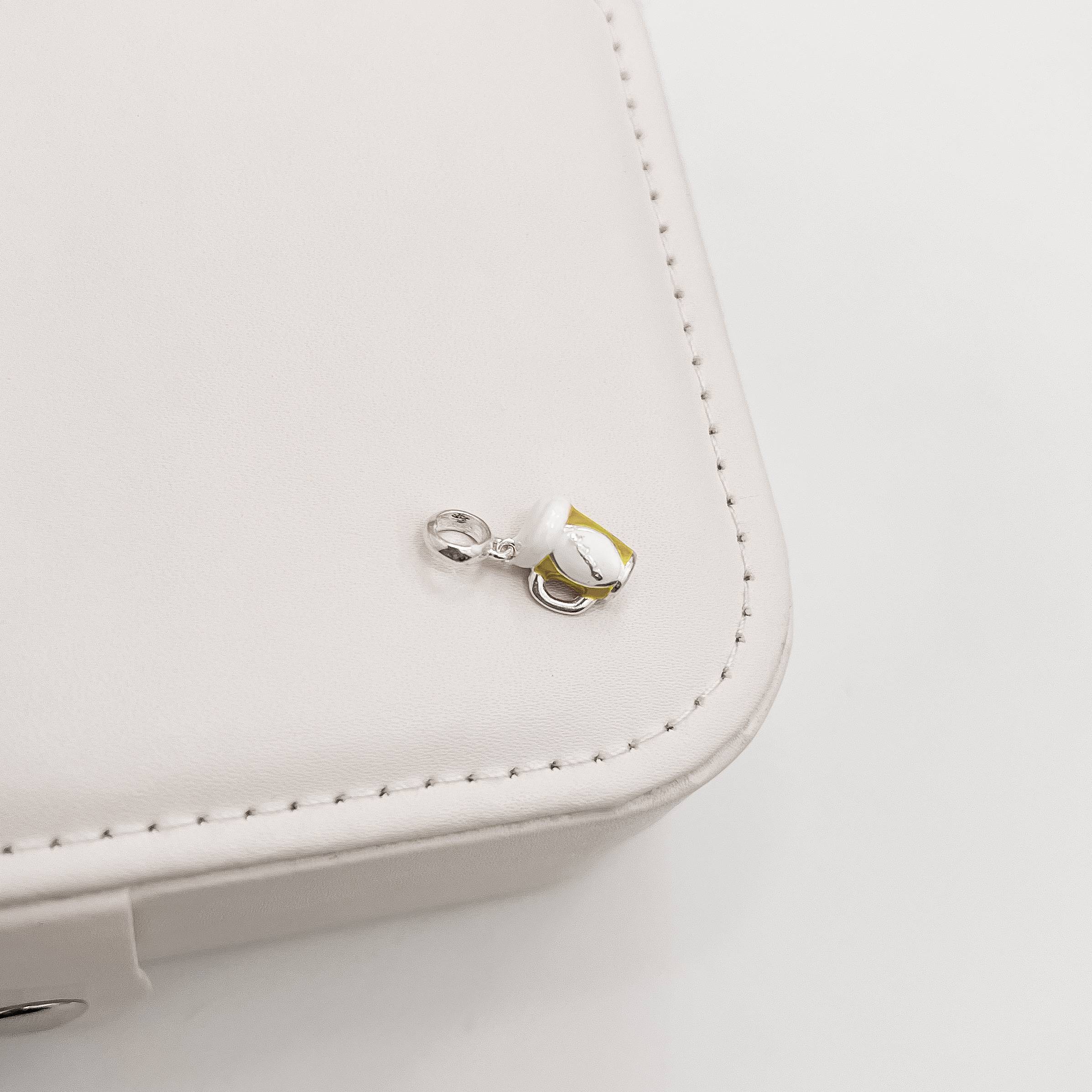 Imagem Berloque pingente caneca de chopp resina 10mm