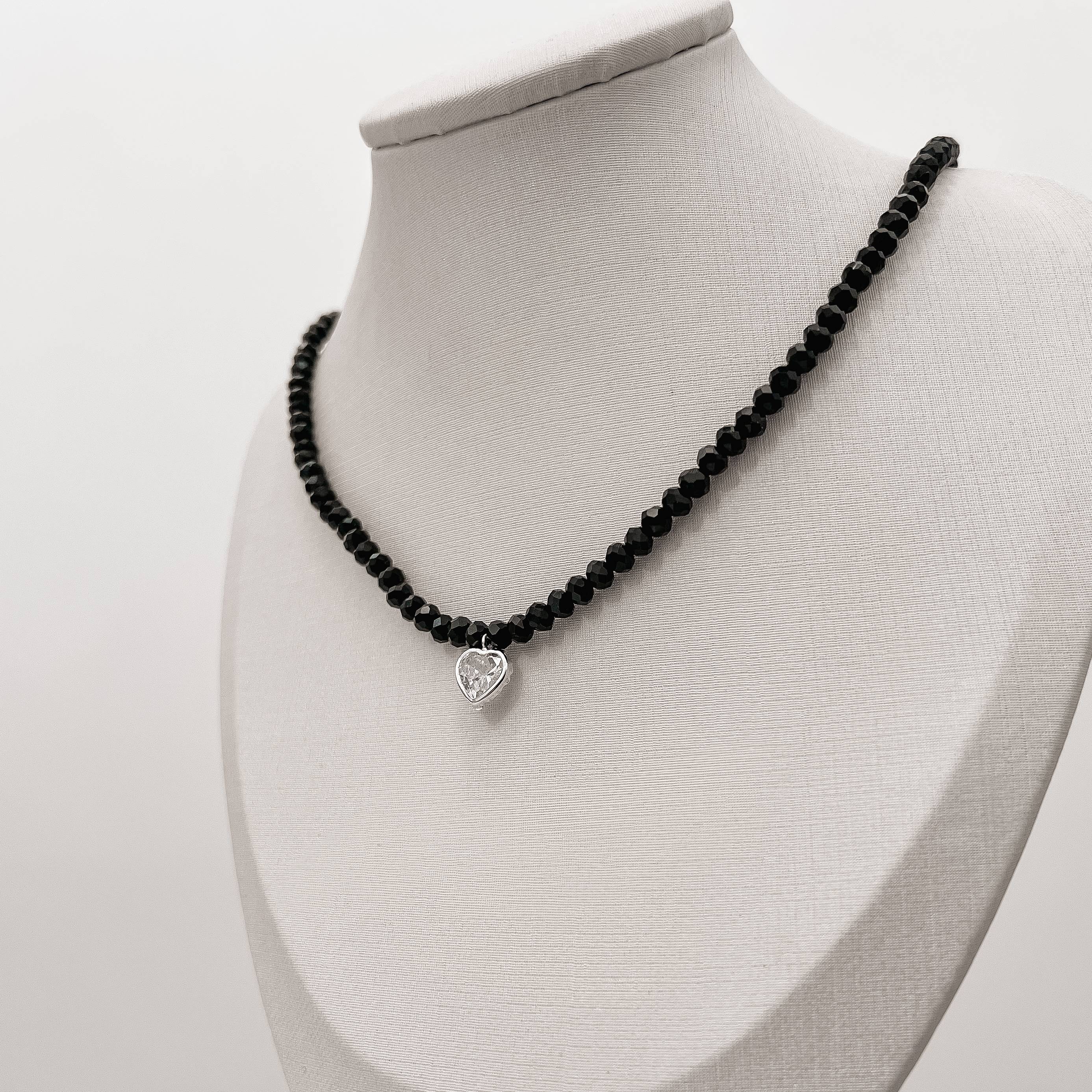 Imagem Choker cristal preto 4mm pingente zircônia coração cristal 8mm 40+5cm