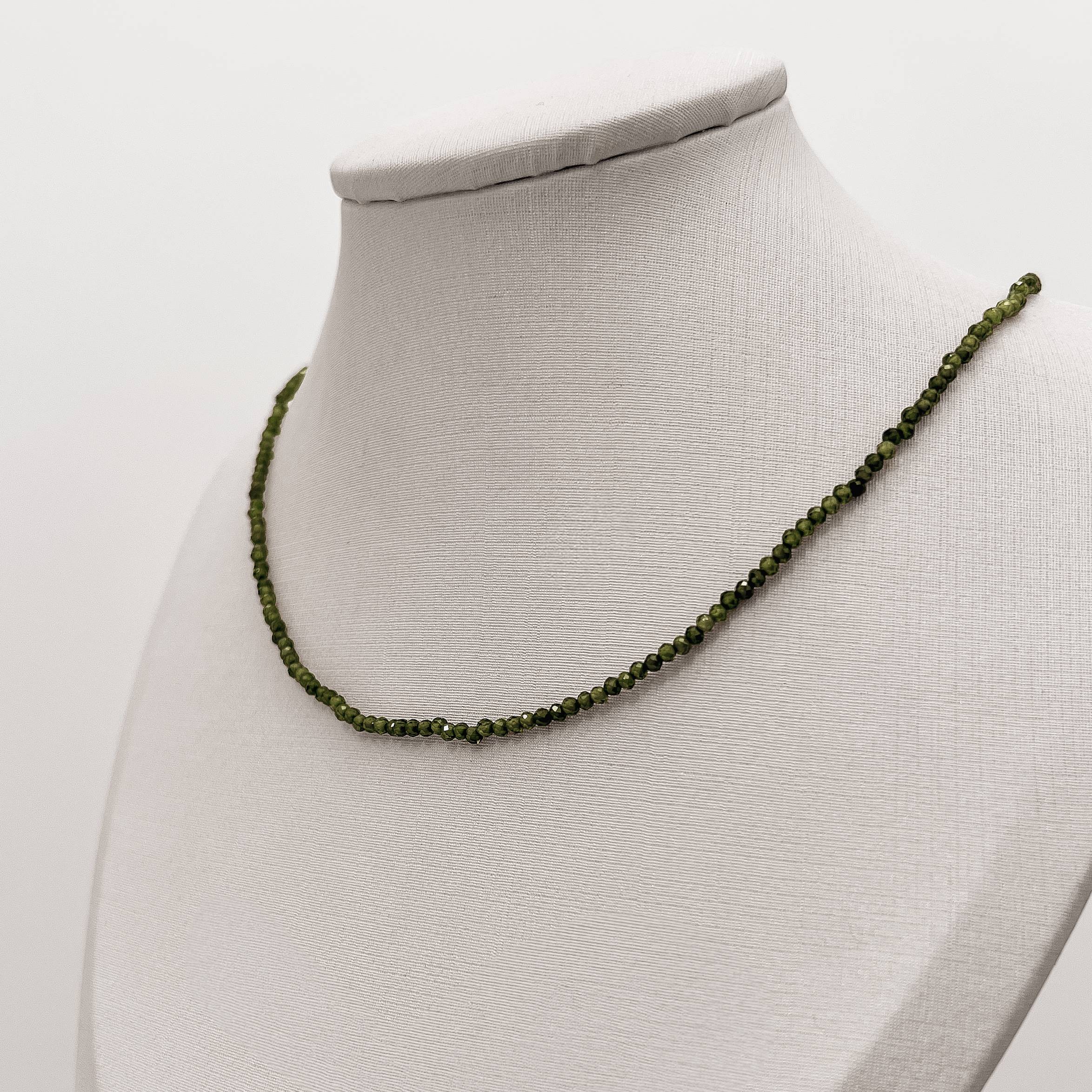 Imagem Secundária Choker zircônia redonda facetada verde 2mm