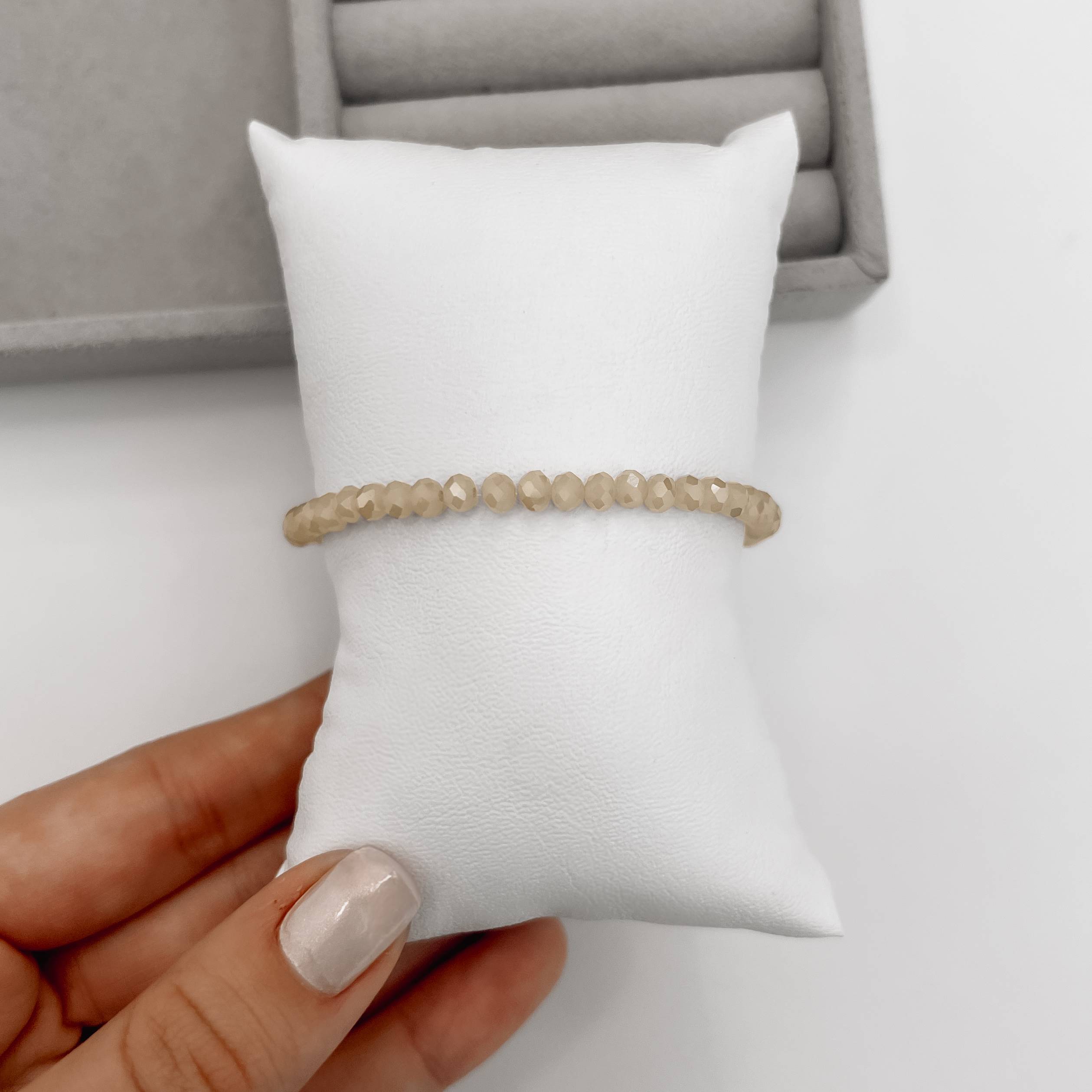 Imagem Secundária Pulseira cristal bege irisado 4mm 16cm com alongadora