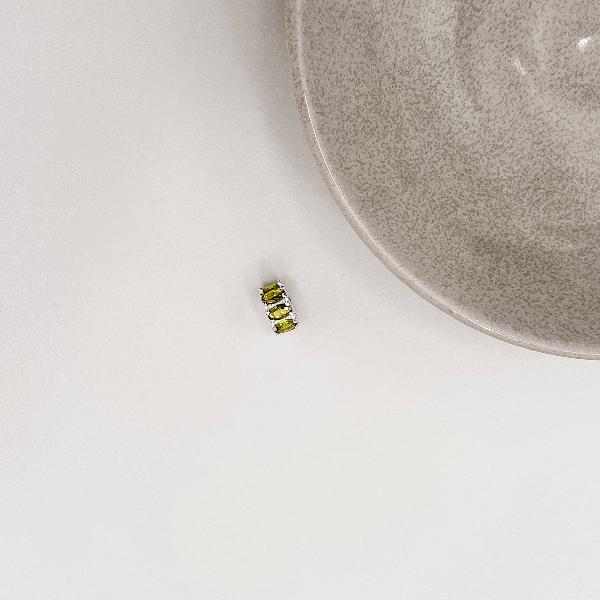 Berloque separador zircônias ovais verde 11mm