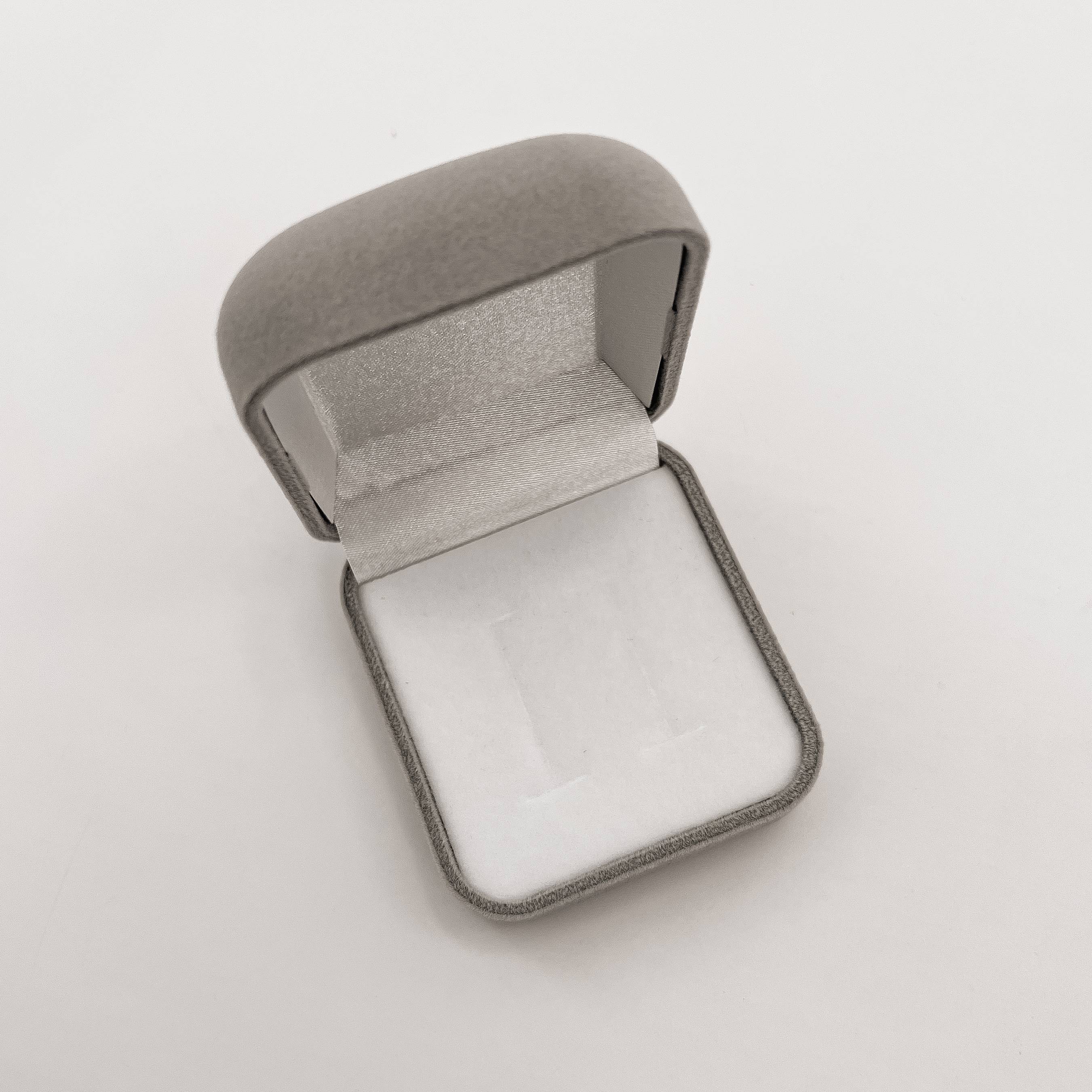 Imagem Porta joias anel cinza interior branco duplo