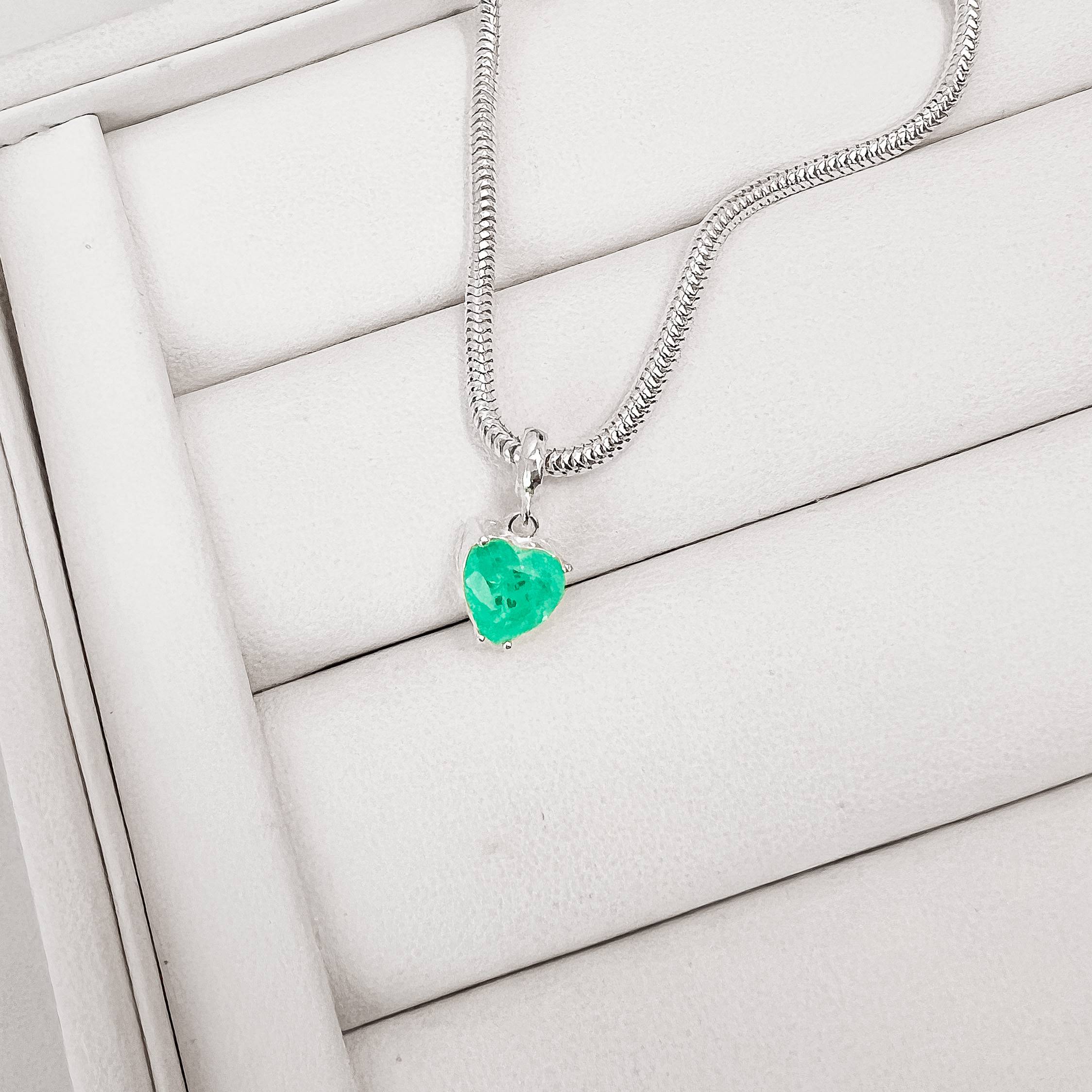 Imagem Berloque pingente zircônia coração verde fusion 8mm