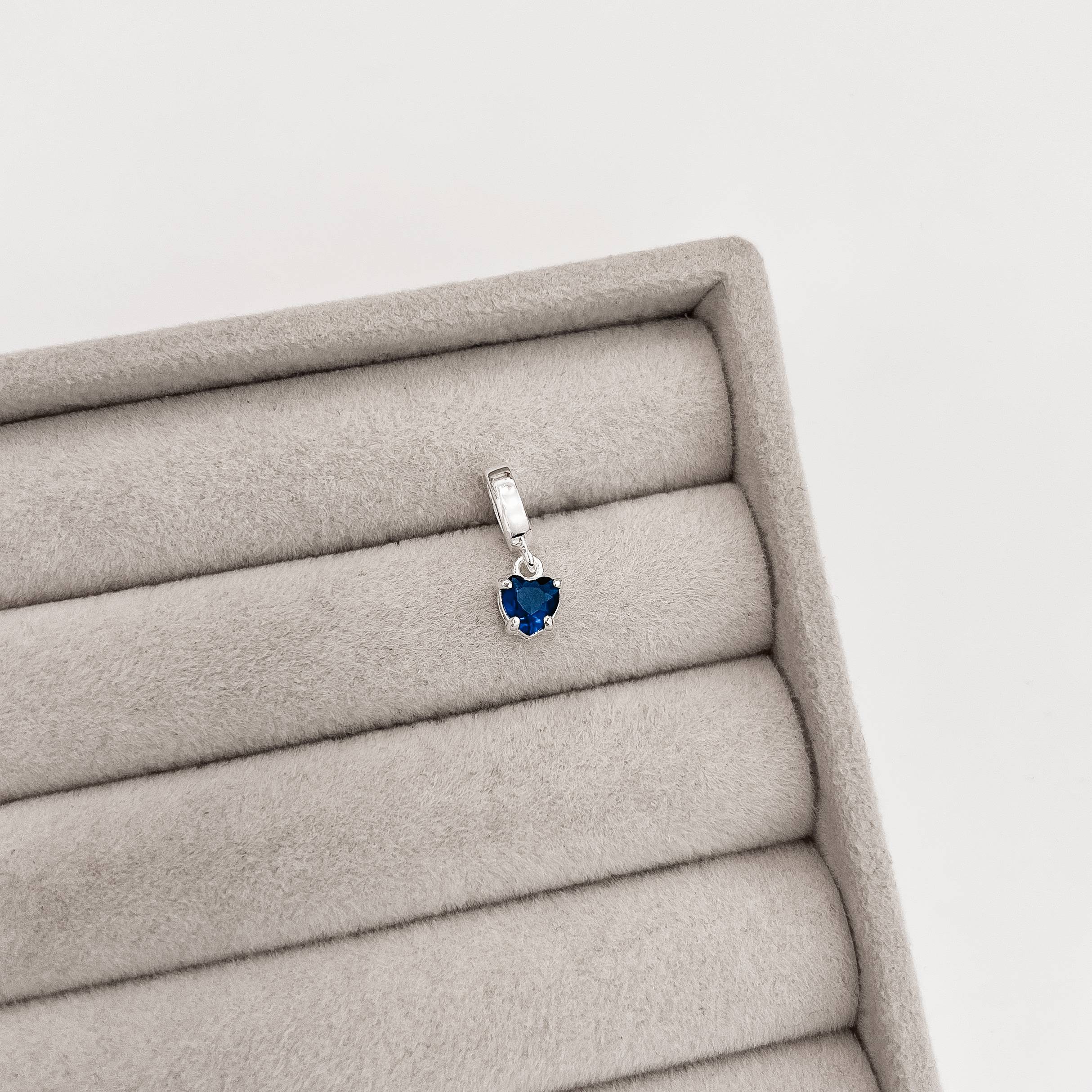 Imagem Secundária Berloque pingente zircônia coração azul bic 5mm