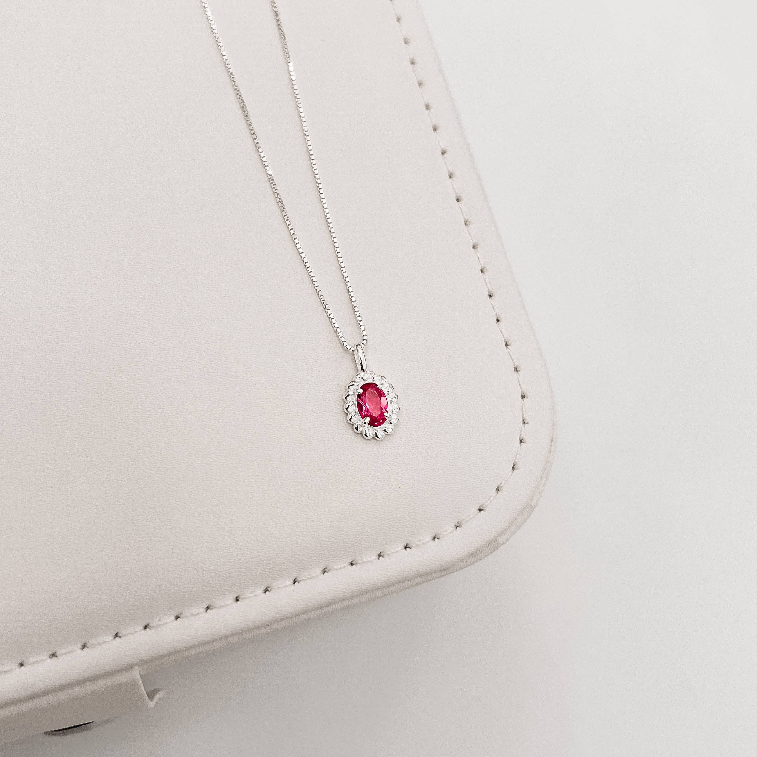 Colar pingente zircônia oval cereja detalhe torcido 10mm 45cm