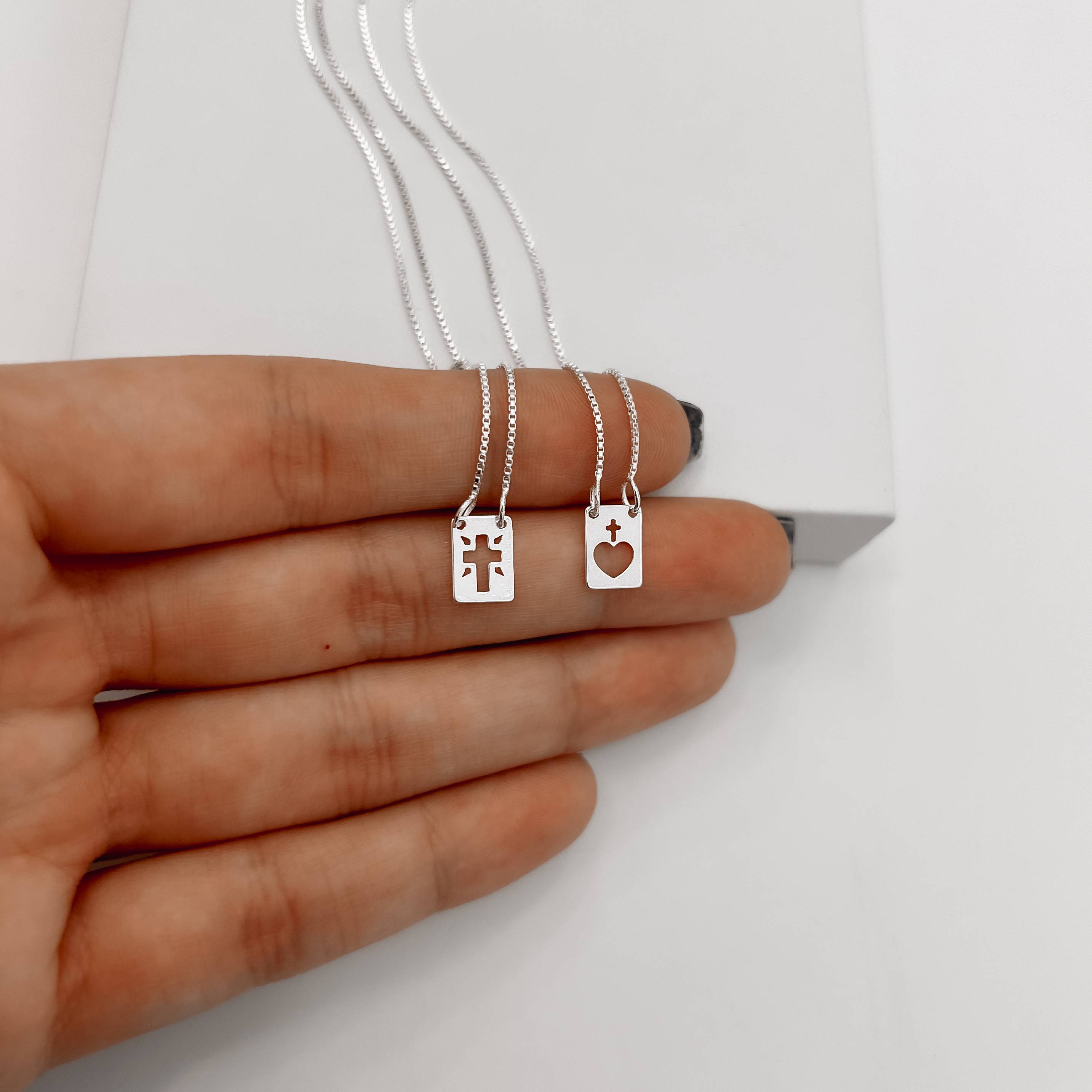 Imagem Escapulário medalhas coração e cruz vazada v15 60cm