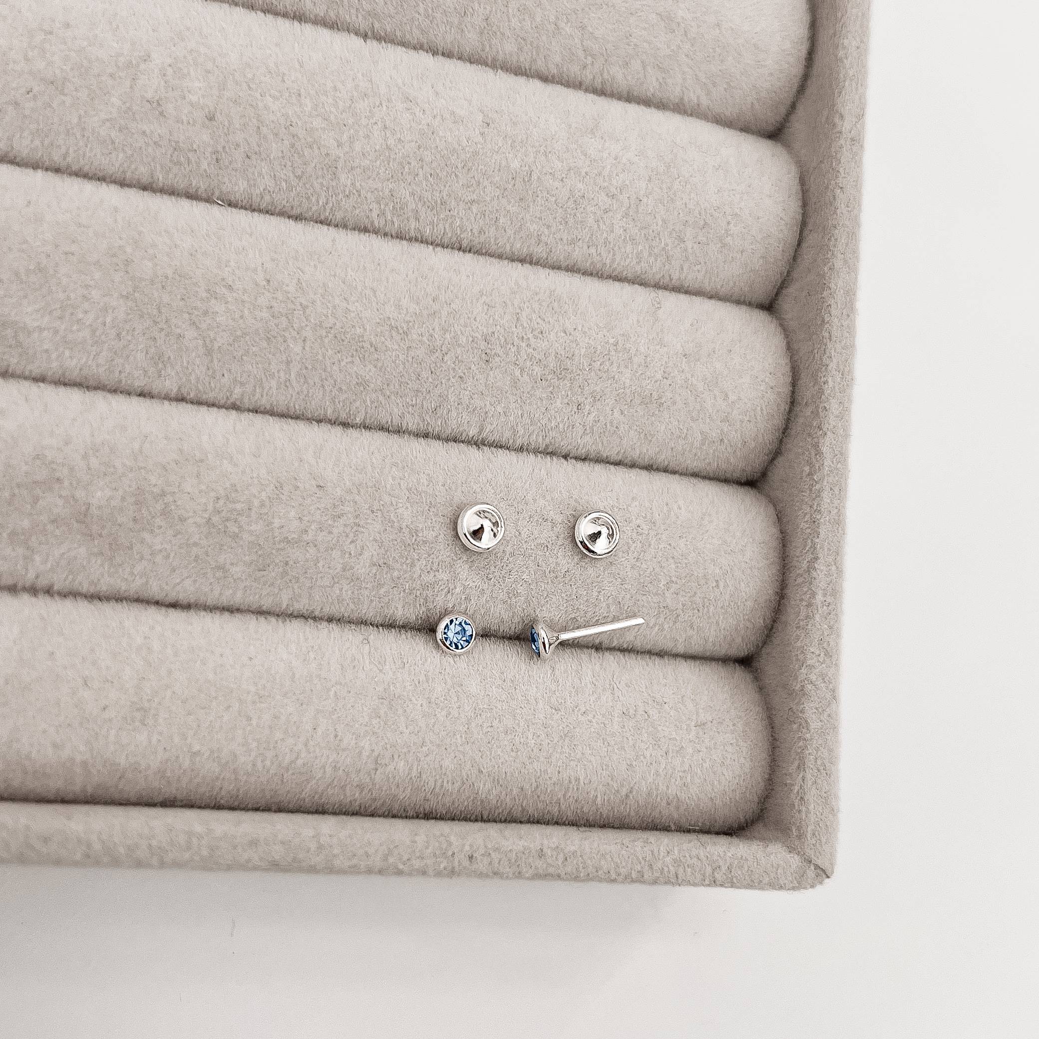 Imagem Brinco infantil zircônia 3mm azul tarraxa baby - CI