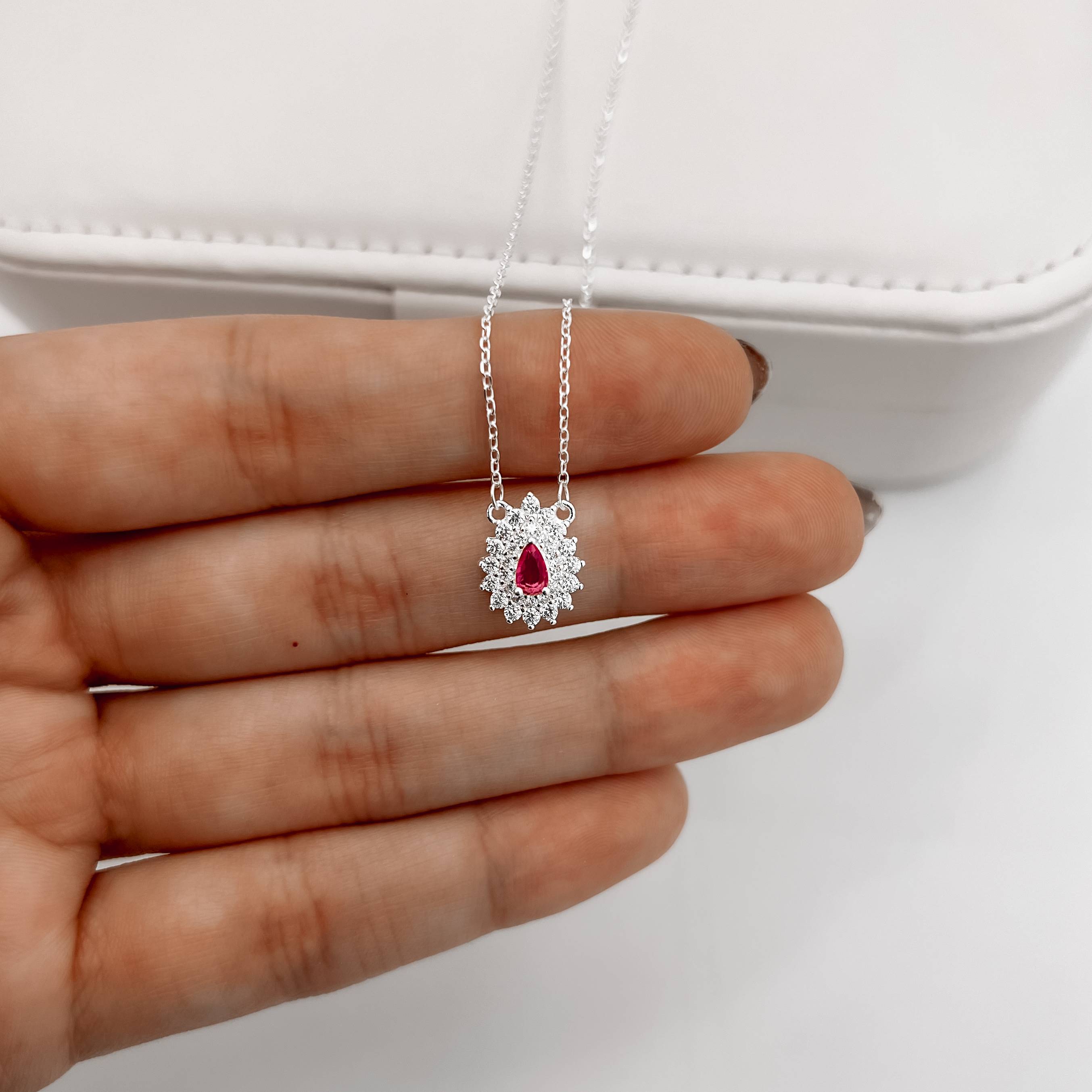 Imagem Secundária Colar entremeio zircônia gota rosa com cravejado 13mm 40+5cm