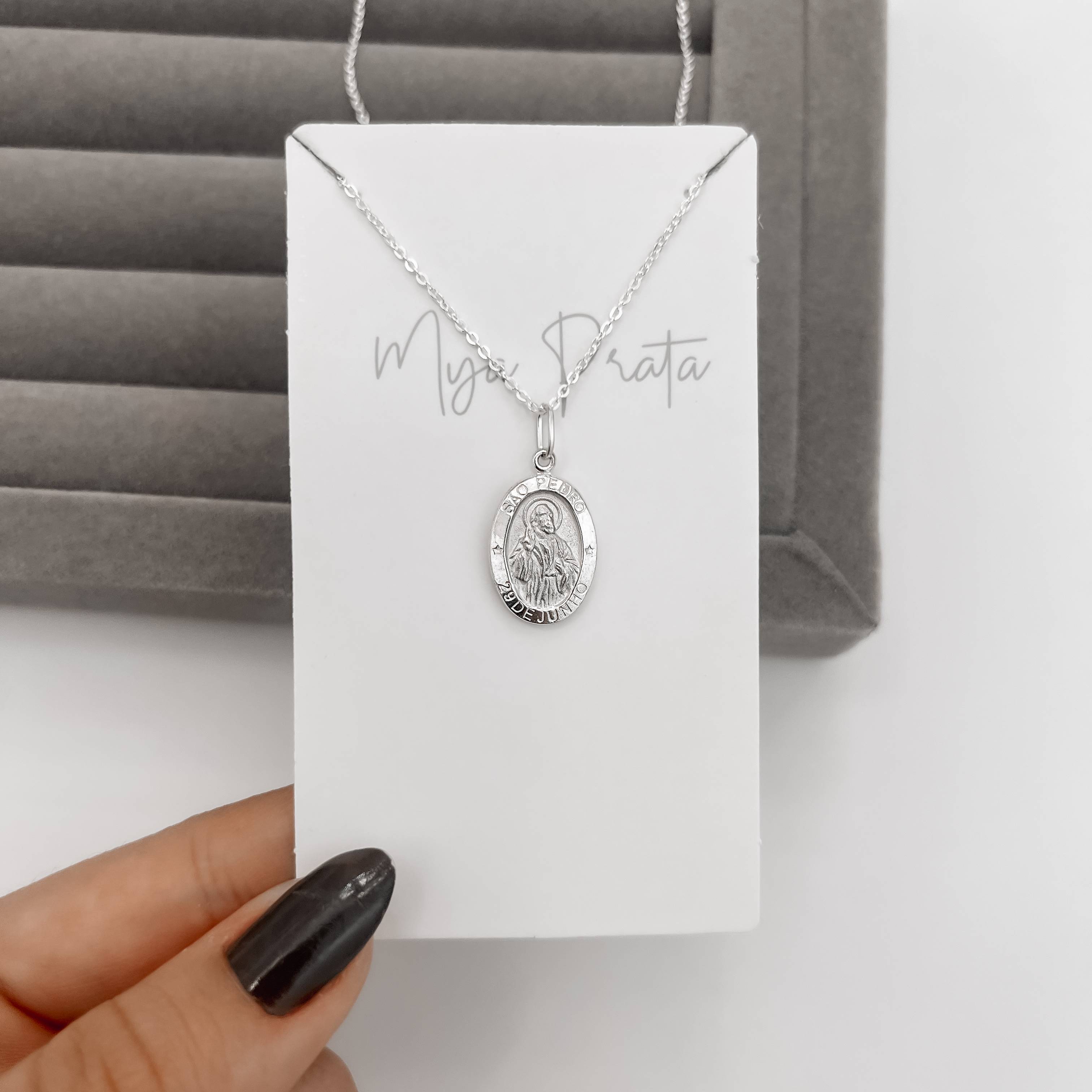 Imagem Secundária Colar pingente medalha dupla face São Pedro e cruz 16mm corrente cadeadinho 45cm