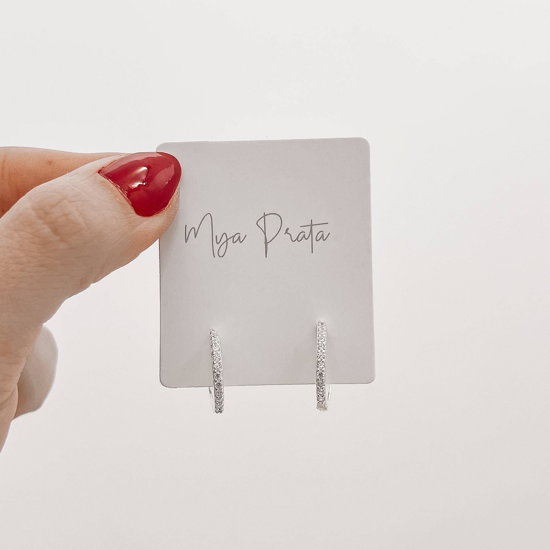 Argola click cravejada 16mm 