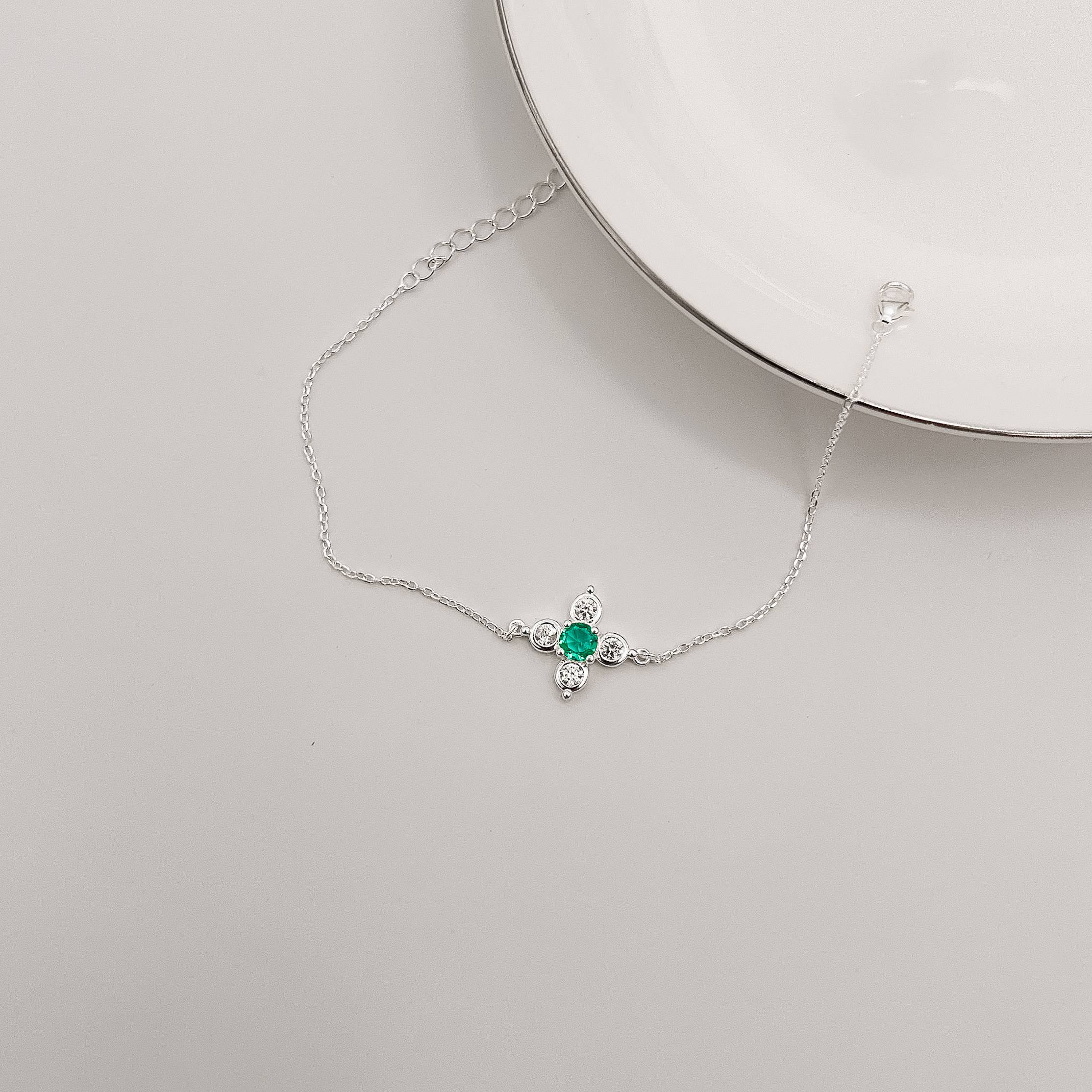 Imagem Secundária Pulseira entremeio flor com zircônias cristal e turmalina 14mm