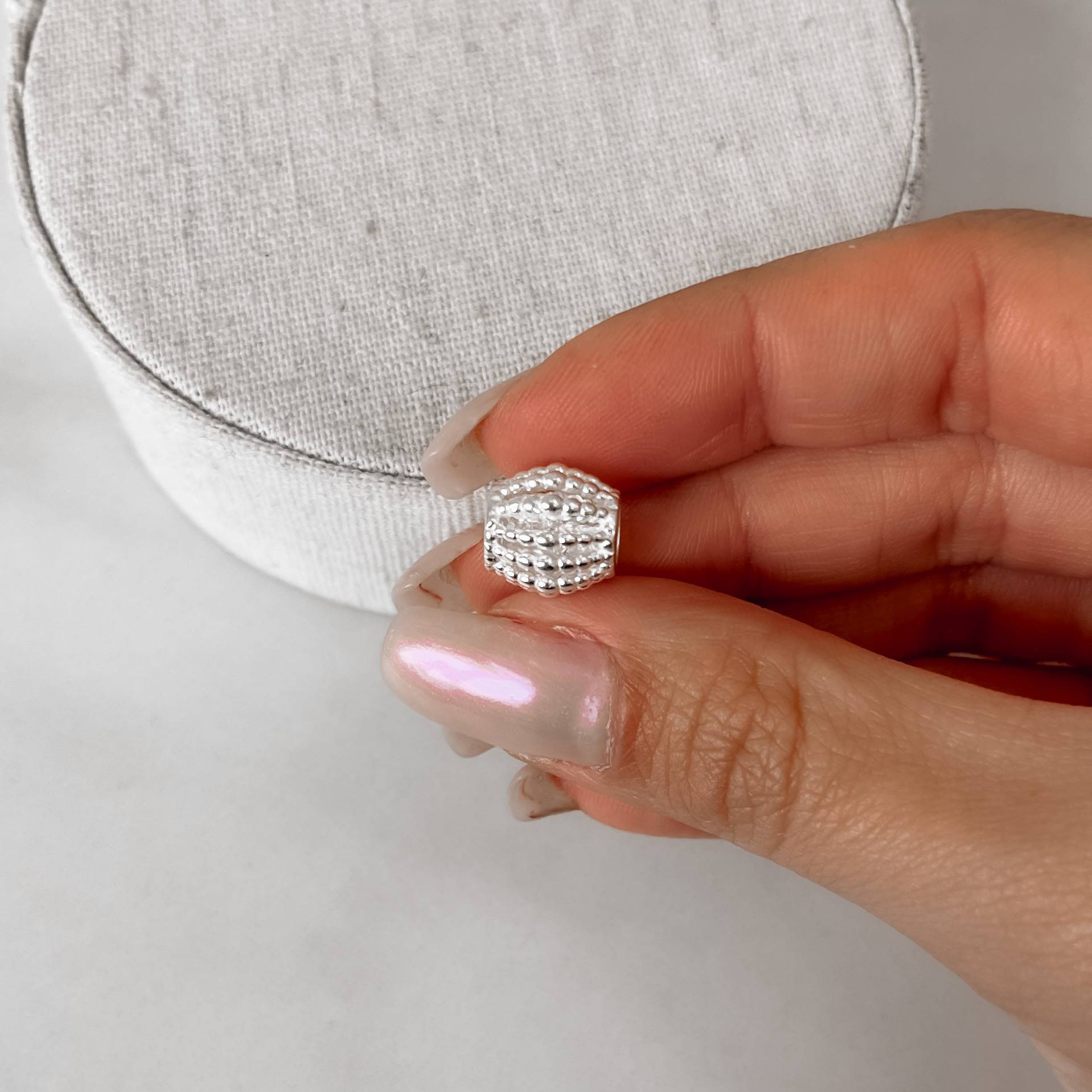 Imagem Secundária Berloque separador fio bolinhas 11mm