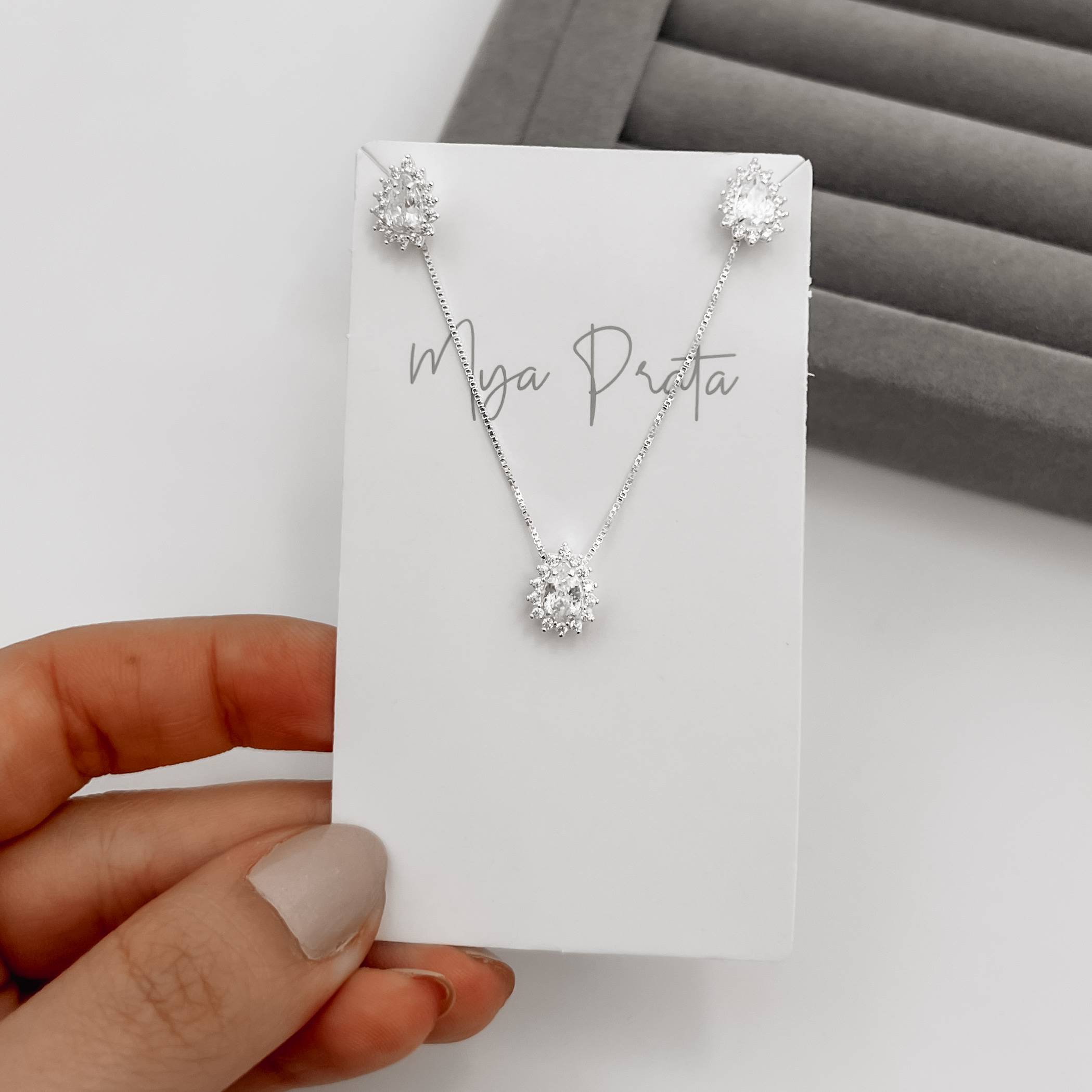 Imagem Secundária Conjunto brinco e colar zircônia gota com cravejado 10mm 45cm