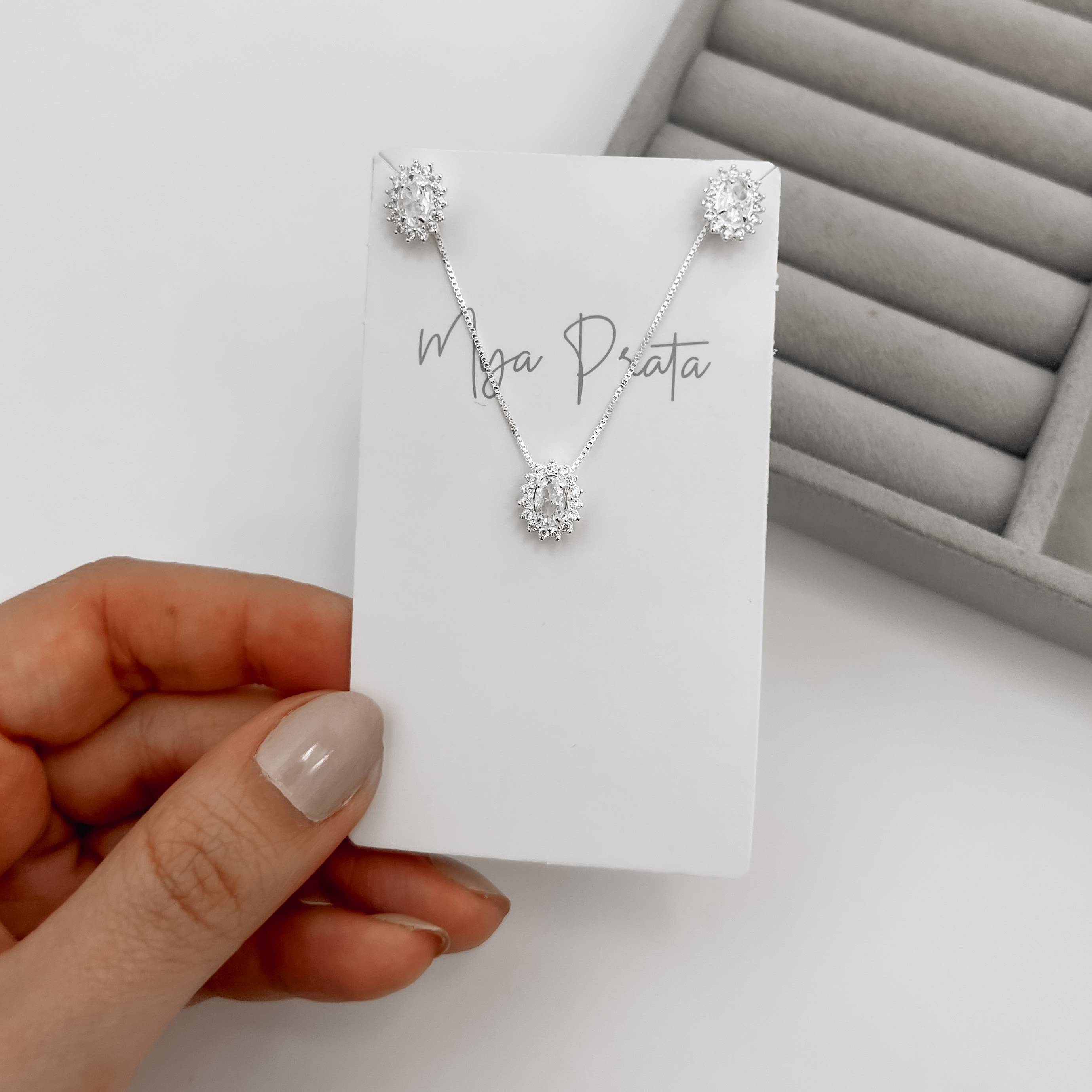 Imagem Conjunto brinco e colar zircônia oval com cravejado 10mm 45cm