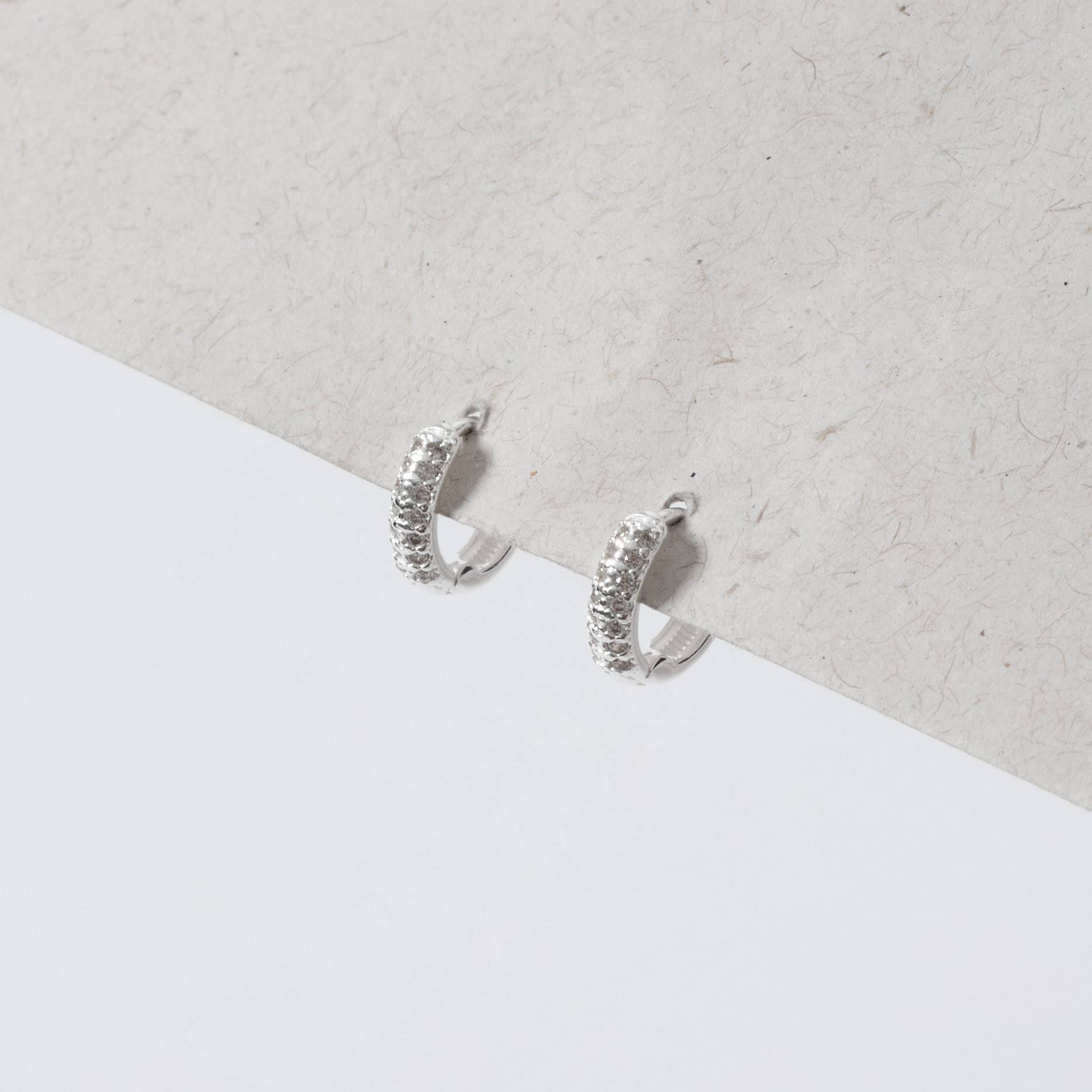 Imagem Argola click cravejado duplo 10mm