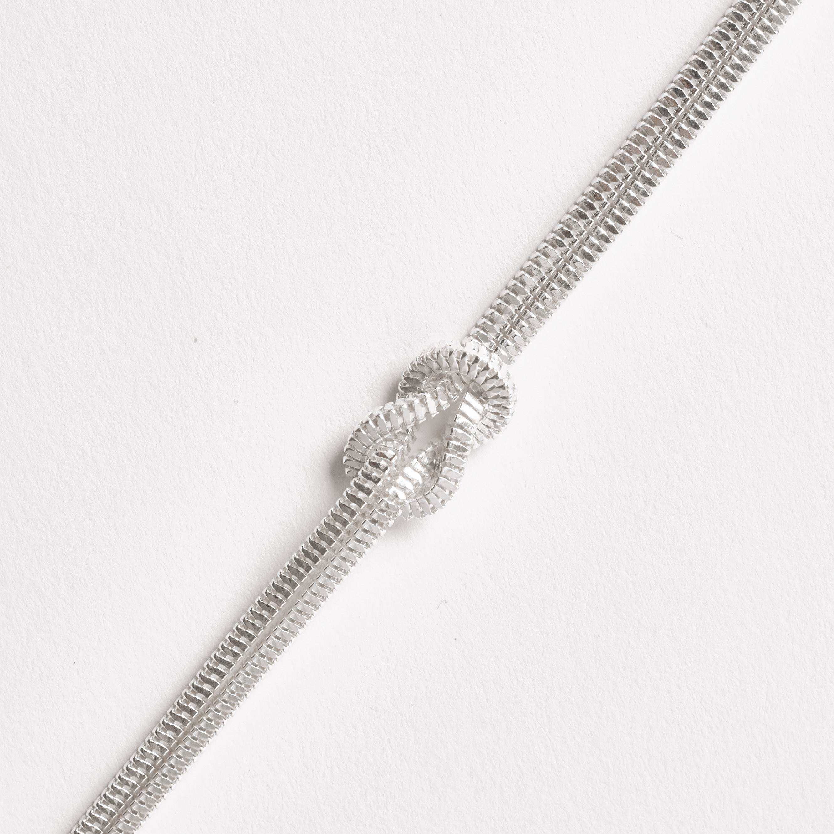 Imagem Pulseira corrente dupla com nó 19cm