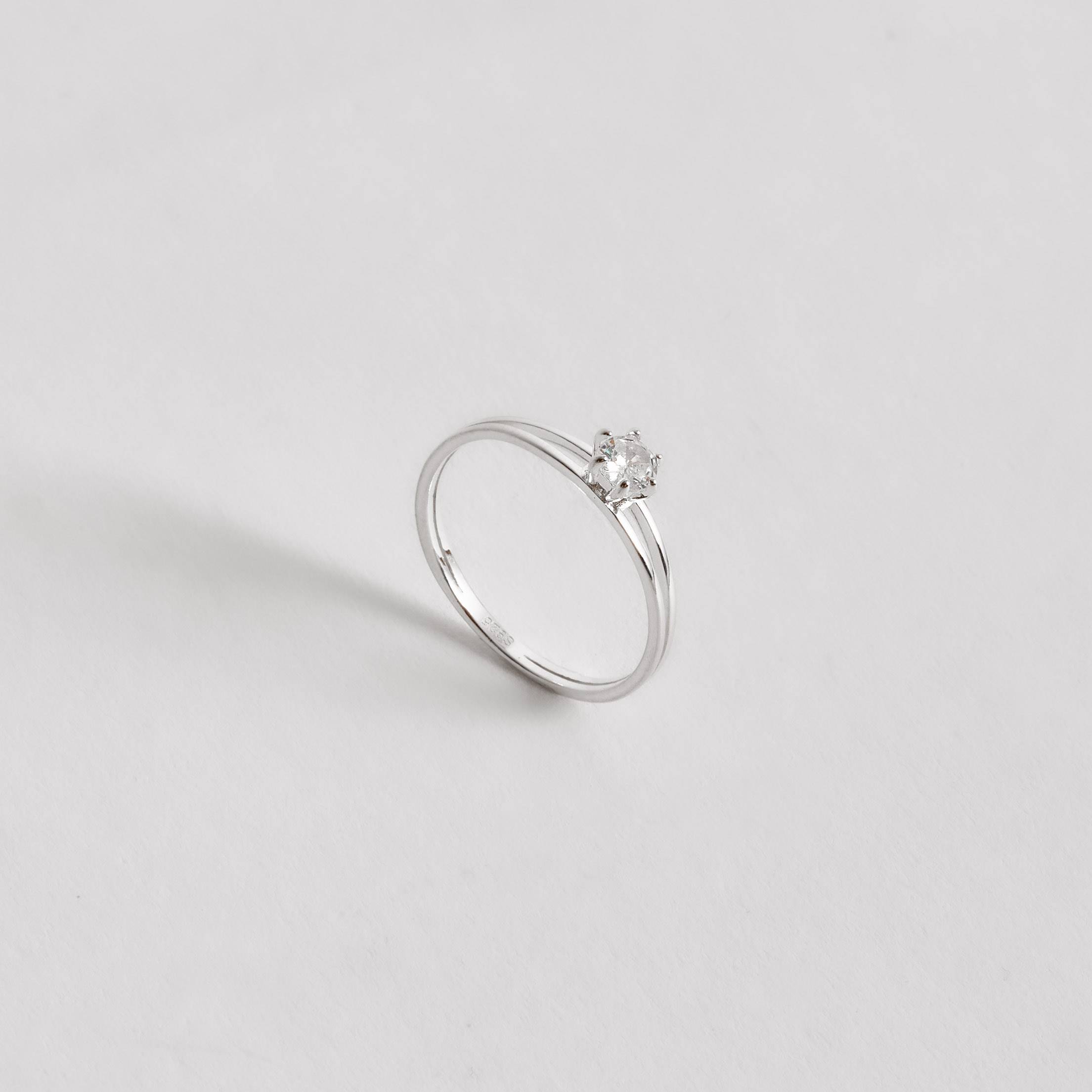 Imagem Anel fio duplo solitário 4mm