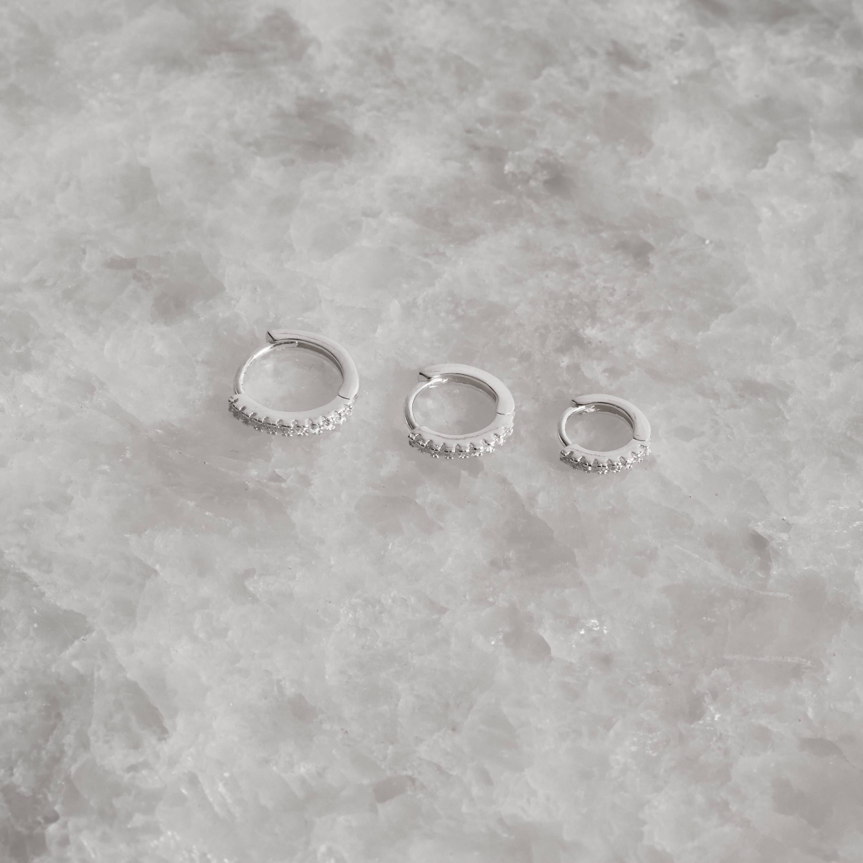 Imagem Secundária Trio argolas click redonda 9, 10 e 12mm cravejada