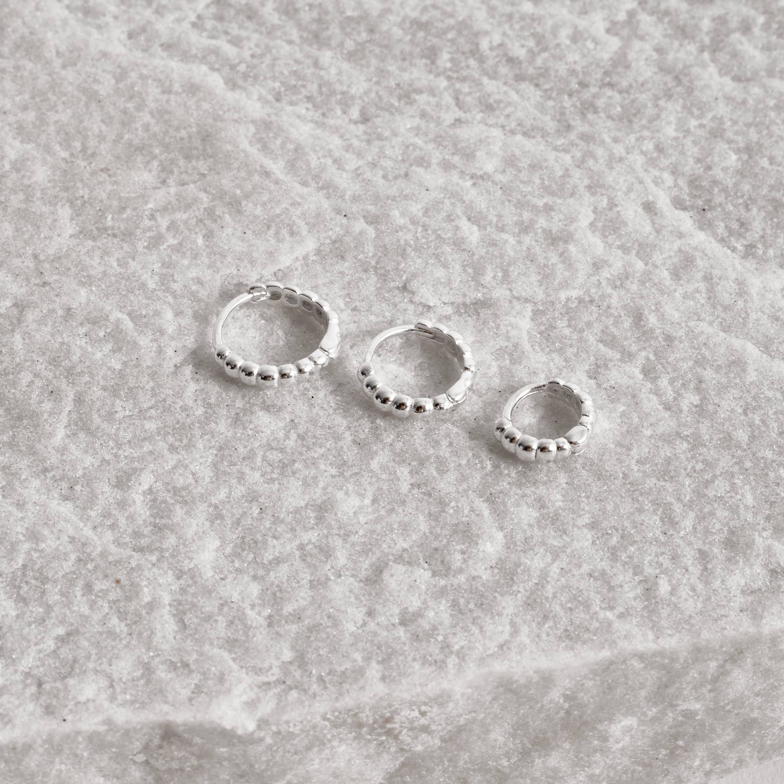 Imagem Secundária Trio argolas click fio bolinhas 9, 11 e 12mm