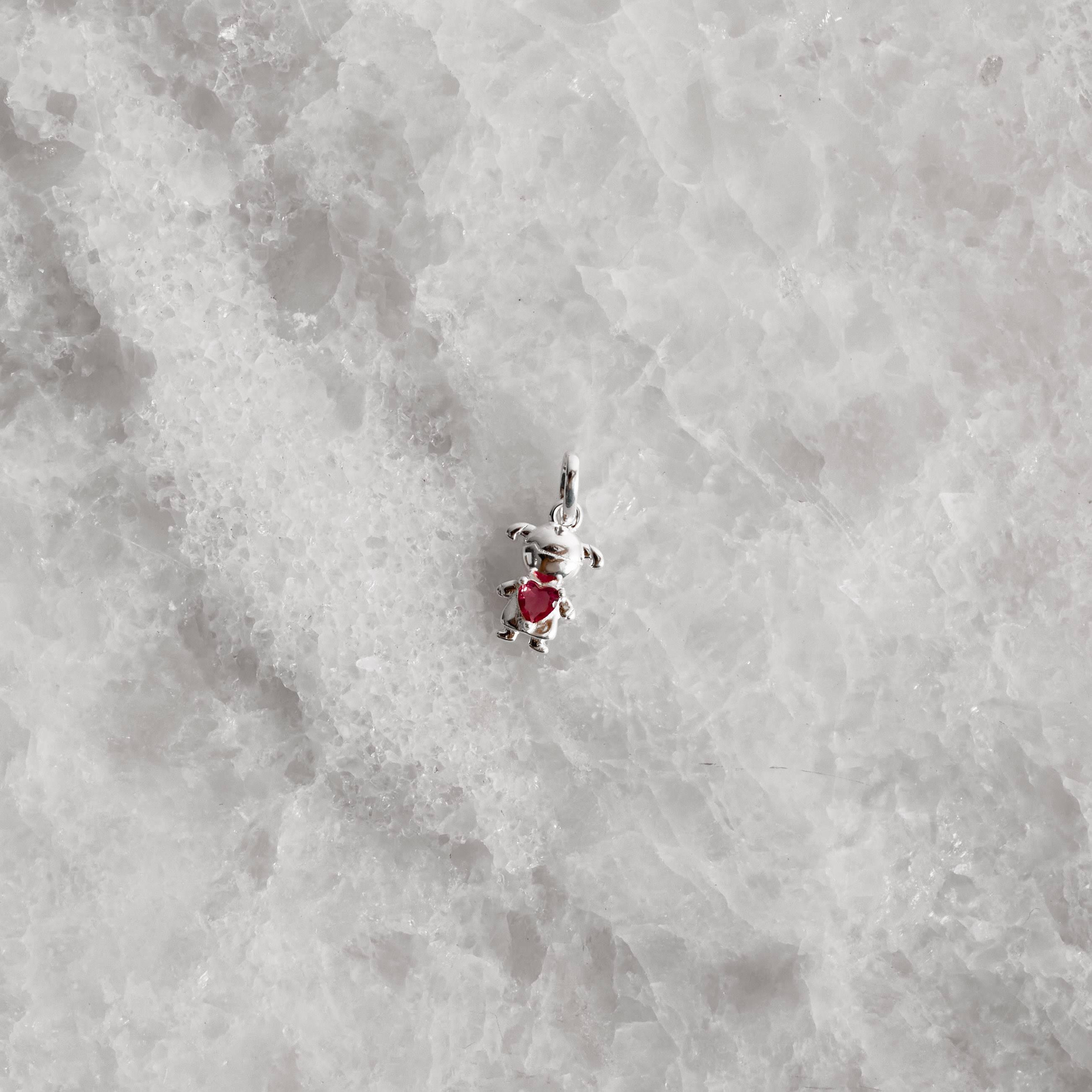 Imagem Pingente menina com zircônia coração rubi 9mm