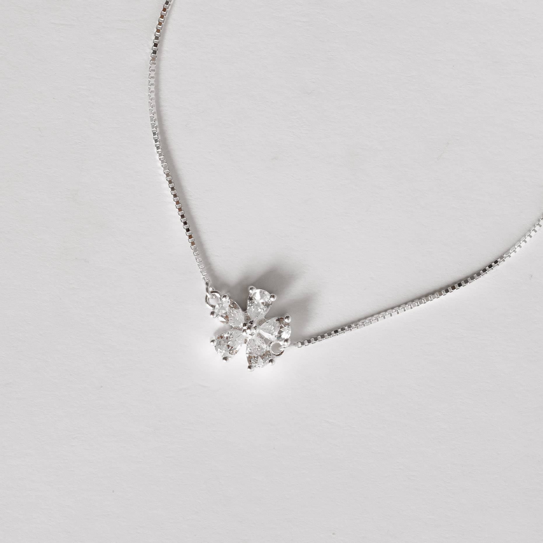 Imagem Pulseira entremeio flor cravejada cristal 11mm 16+4cm