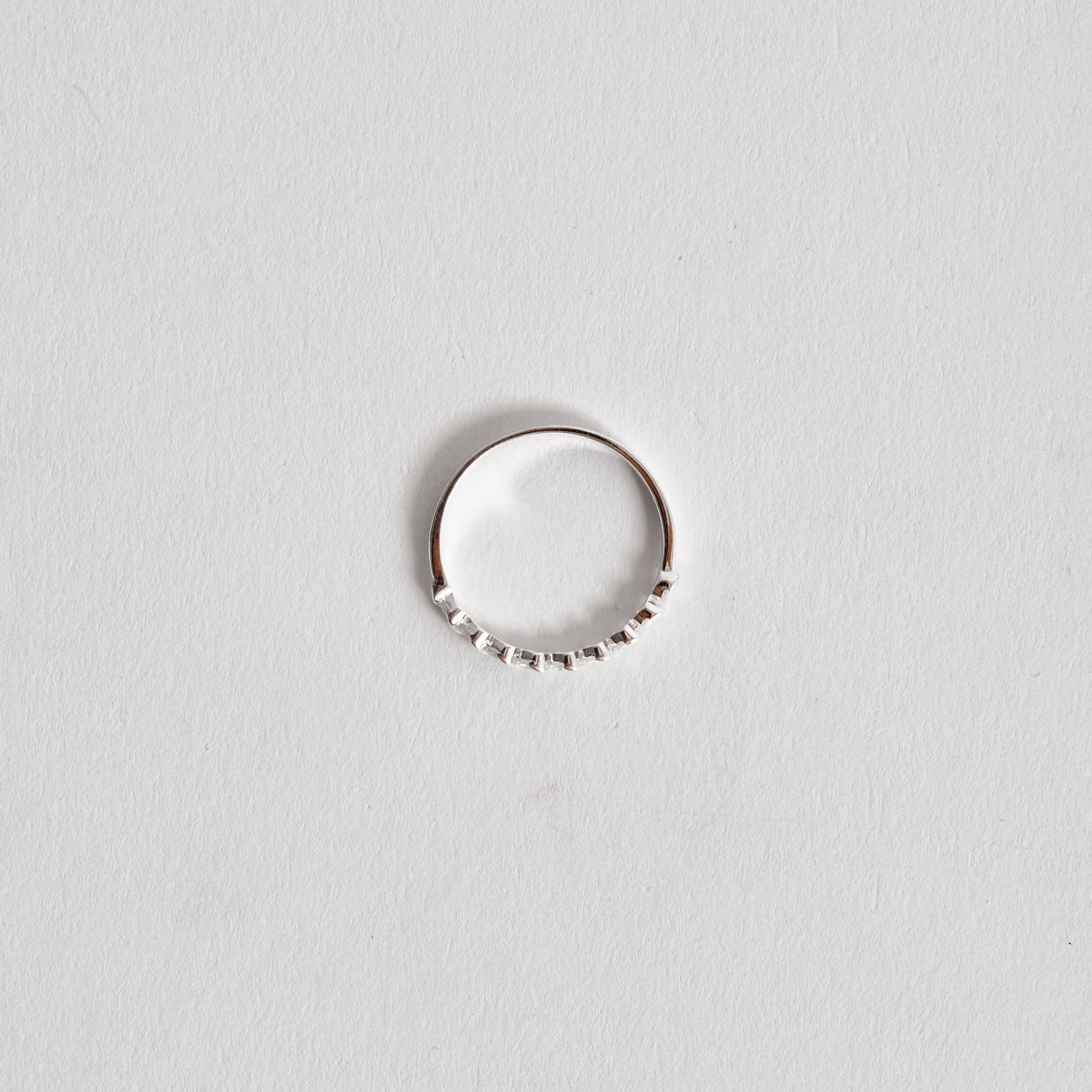 Imagem Secundária Anel meia aliança detalhe torcido