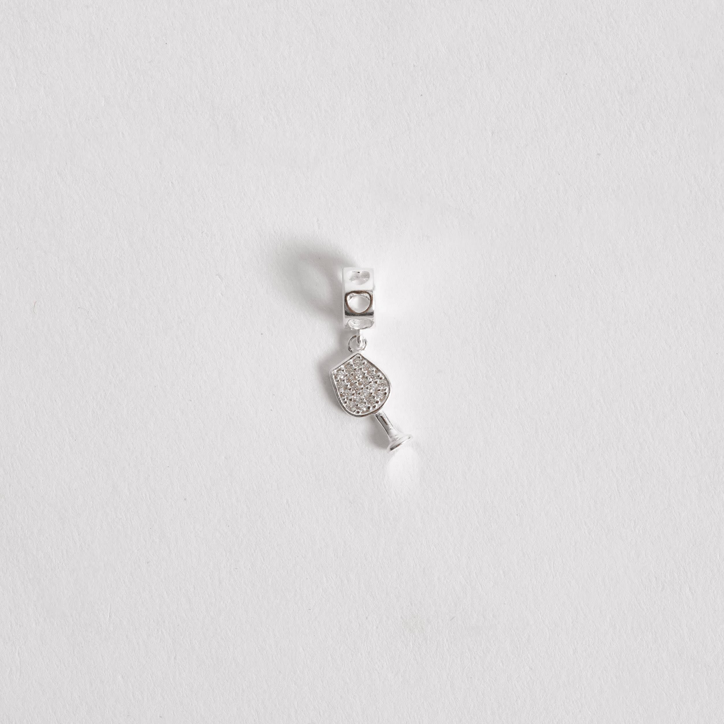 Imagem Secundária Berloque pingente taça cravejada elo corações vazados 12mm