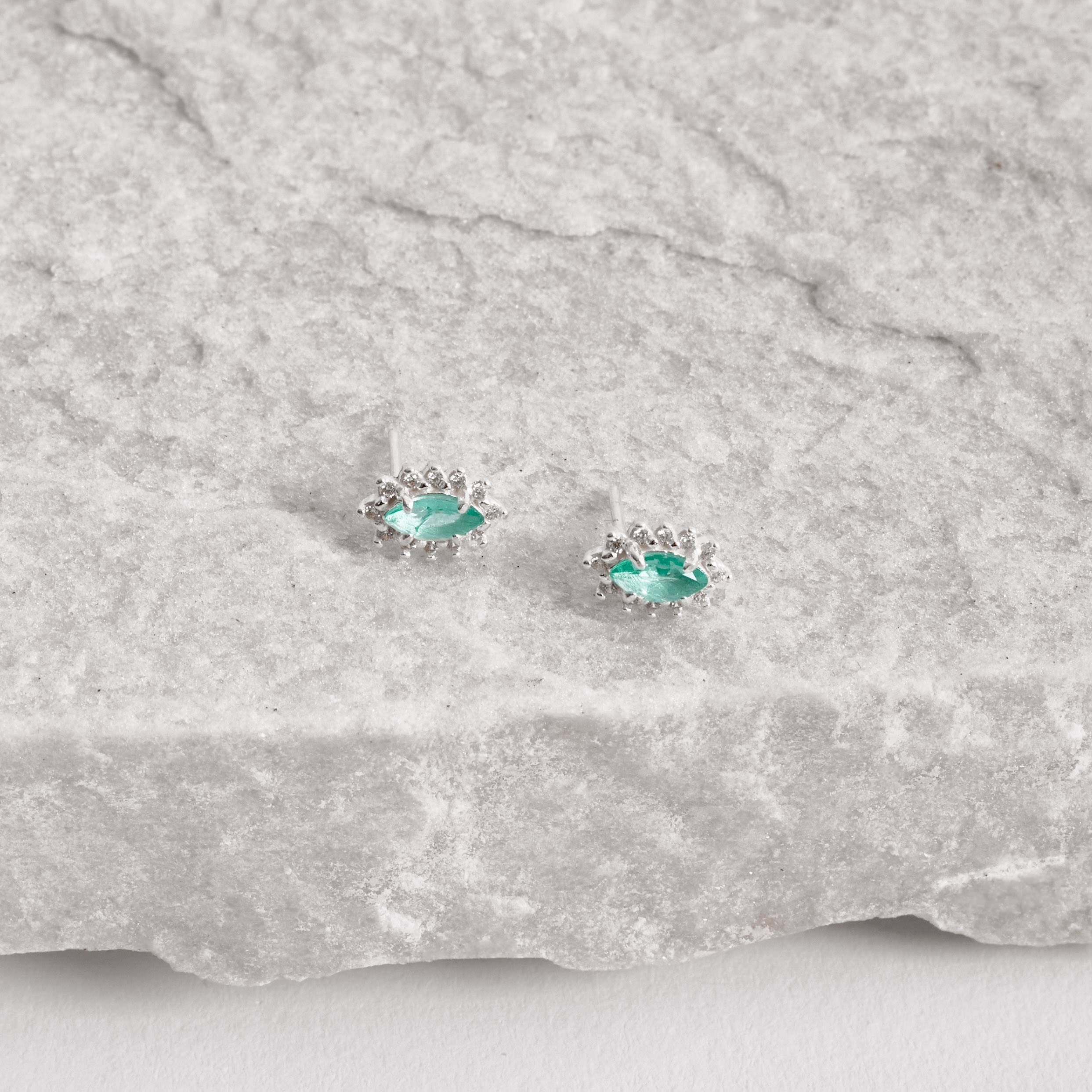 Imagem Secundária Brinco zircônia navete acqua com cravejado 9mm