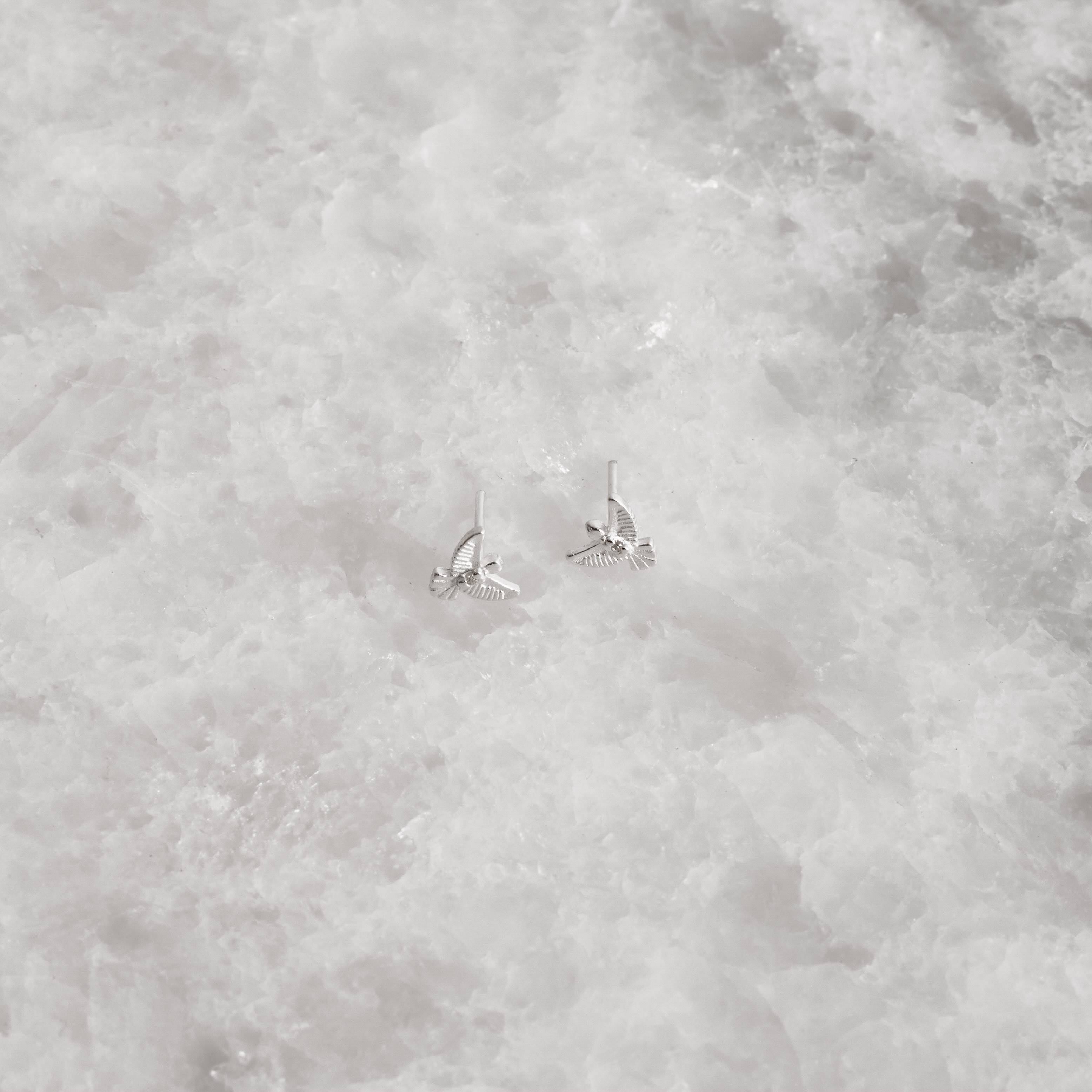 Imagem Secundária Brinco Espírito Santo detalhe zircônia 7mm