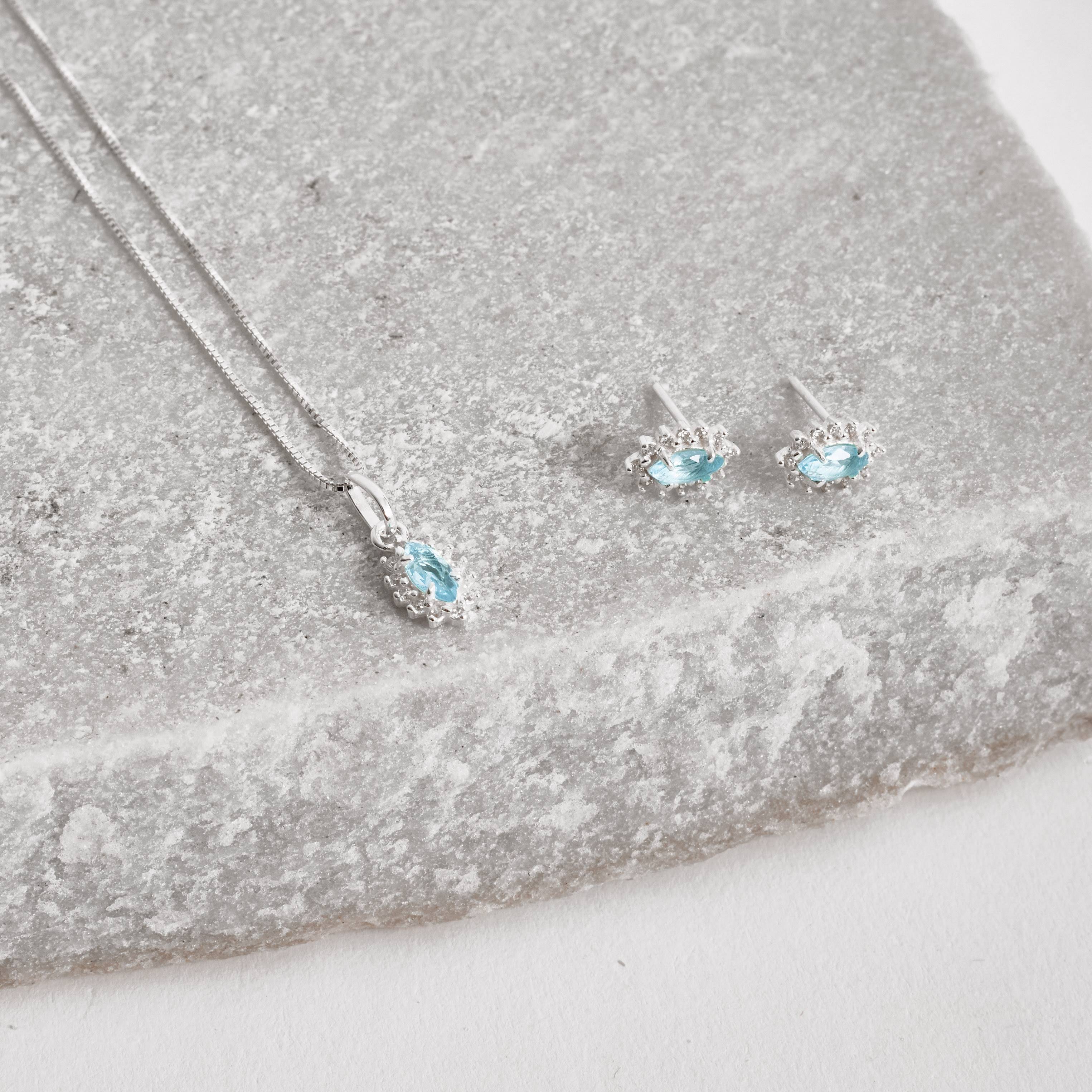 Imagem Conjunto brinco e colar zircônia navete azul com cravejado 9mm 45cm