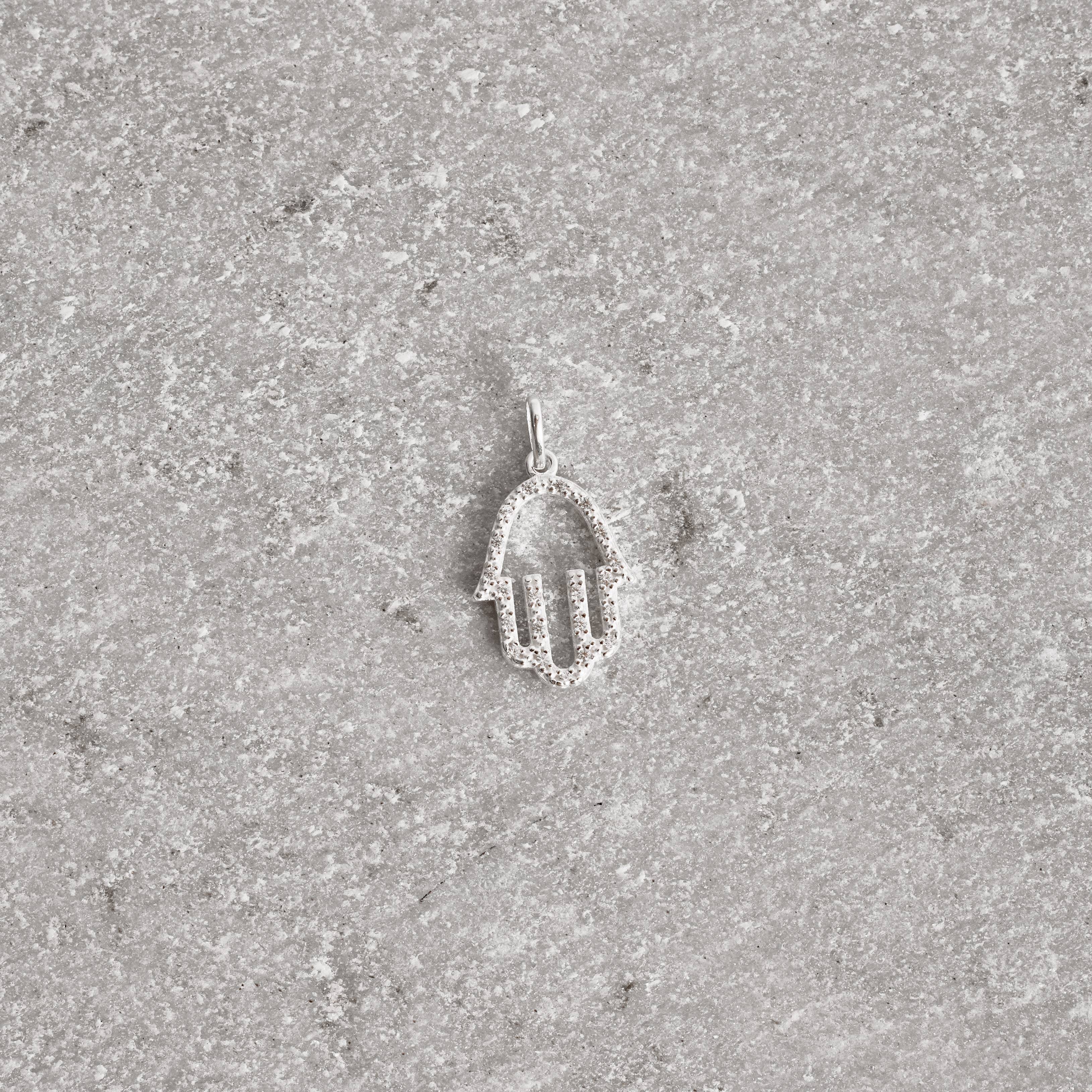 Imagem Secundária Pingente mão vazada cravejada 19mm