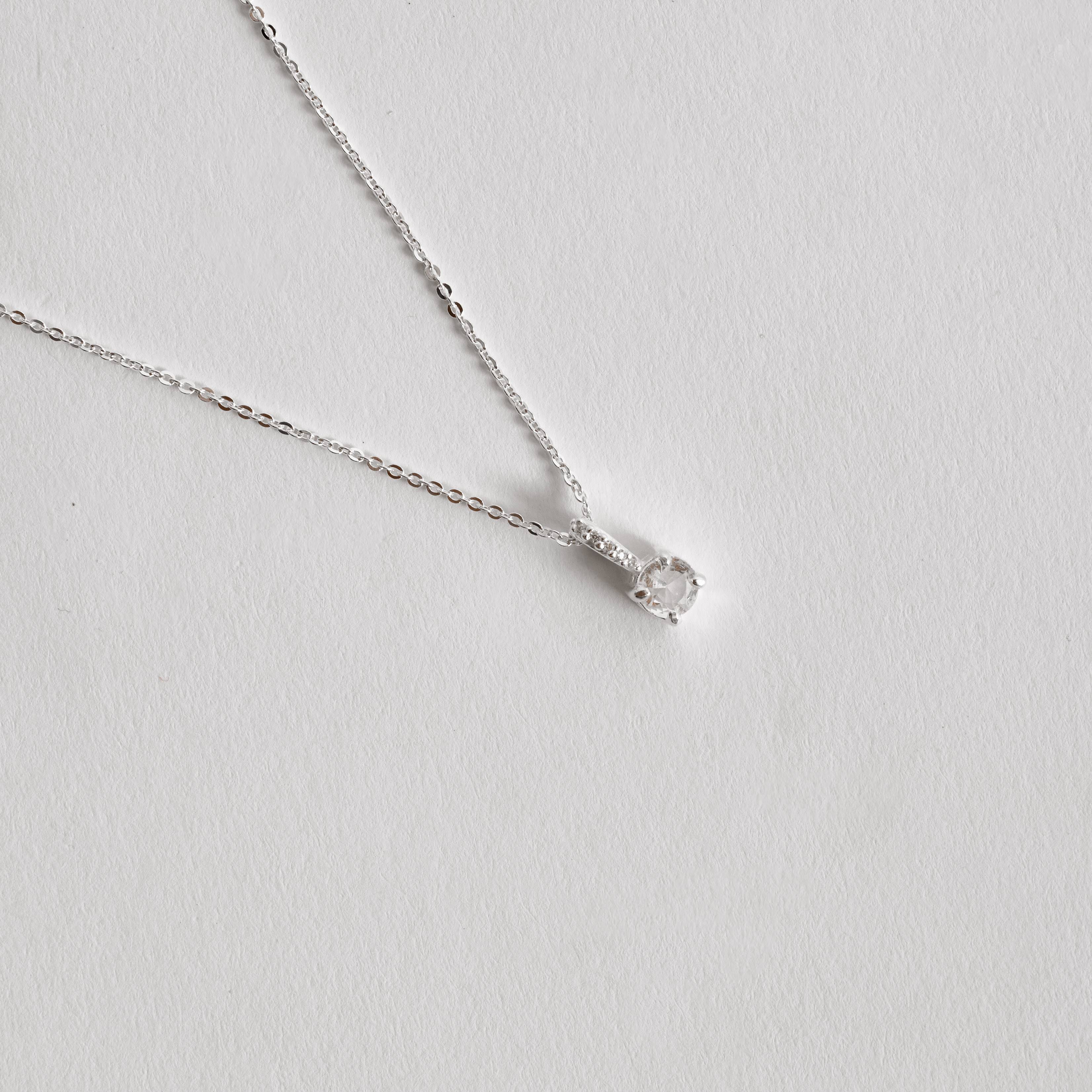 Colar pingente zircônia redonda cristal 5mm elo cravejado corrente cadeadinho 40cm