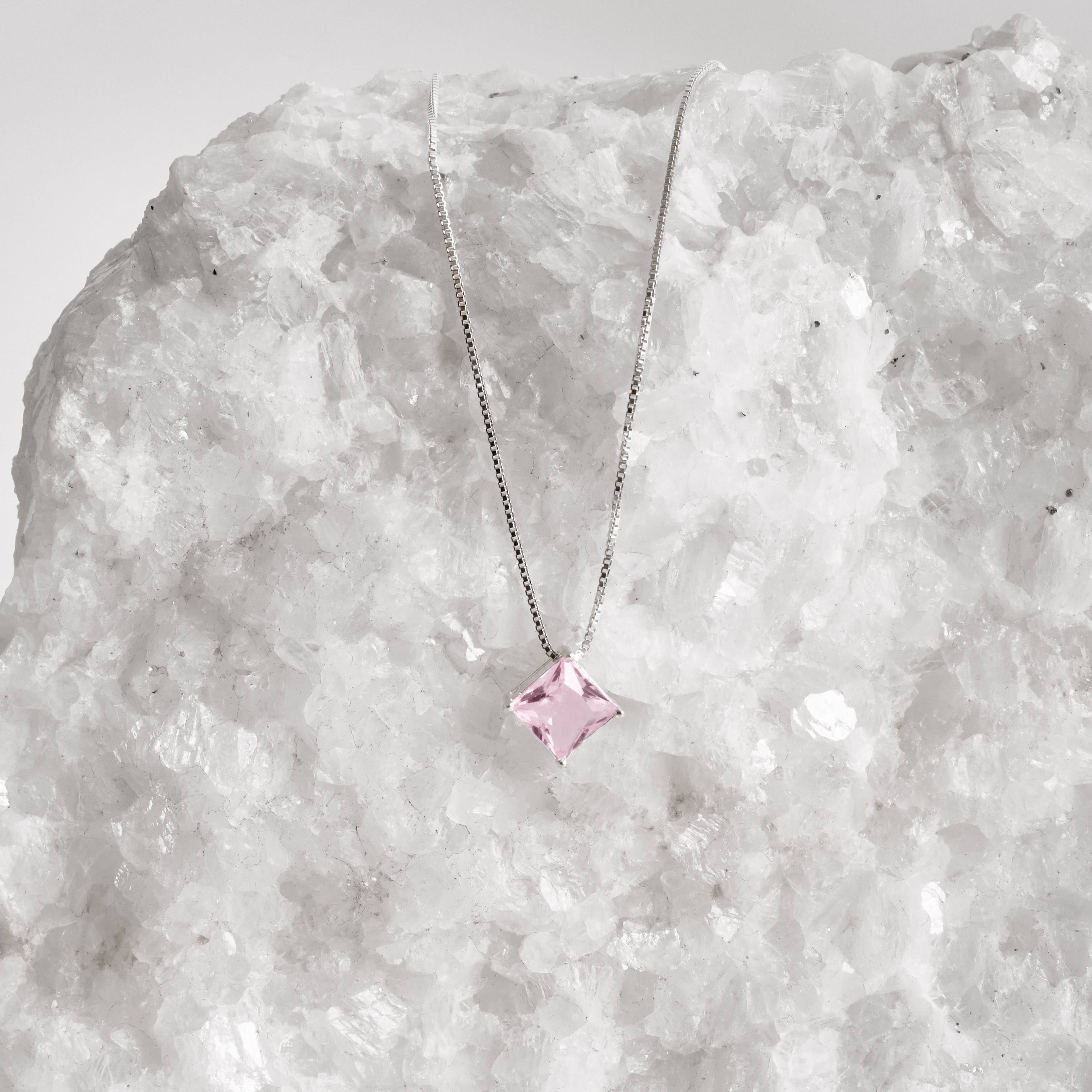 Imagem Secundária Colar zircônia losango rosa 10mm 45cm