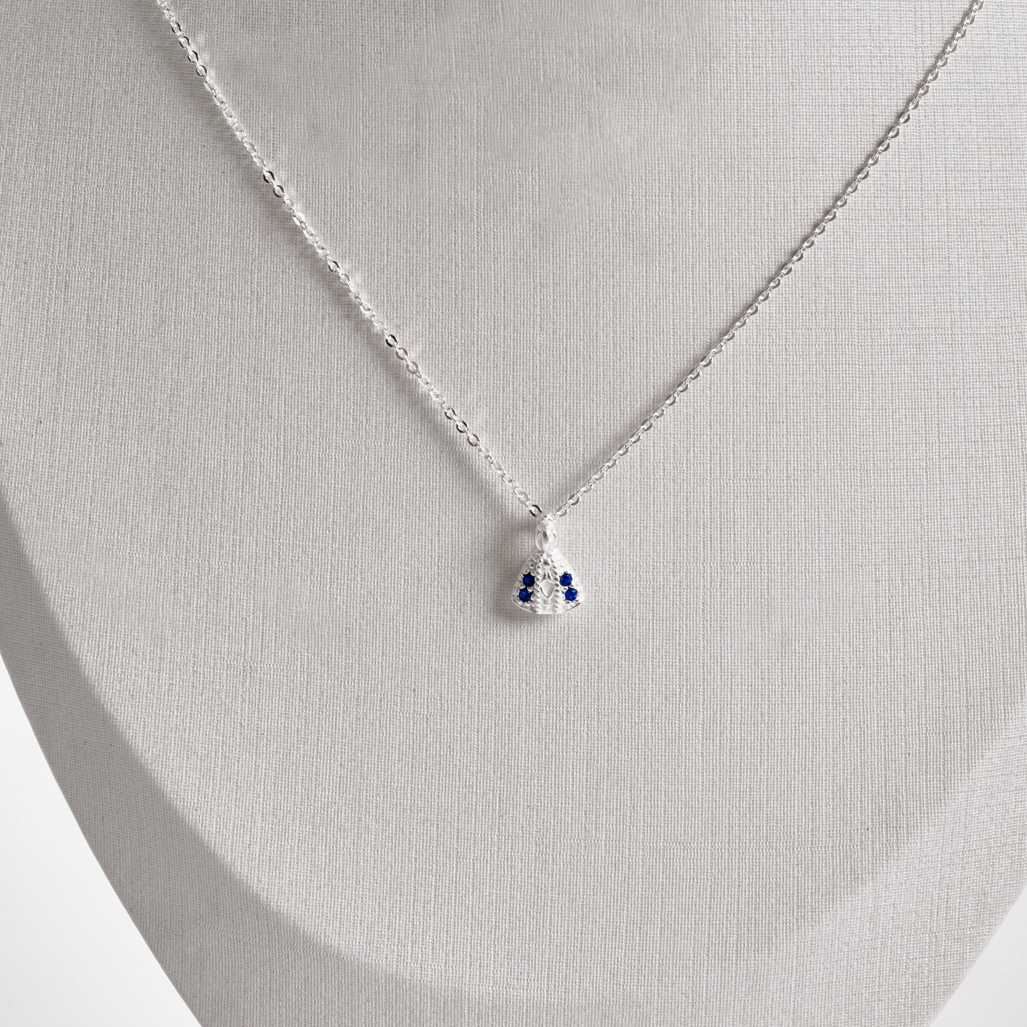 Imagem Colar Nsa. Sra. Aparecida cravejada azul 11mm corrente cadeadinho 45cm