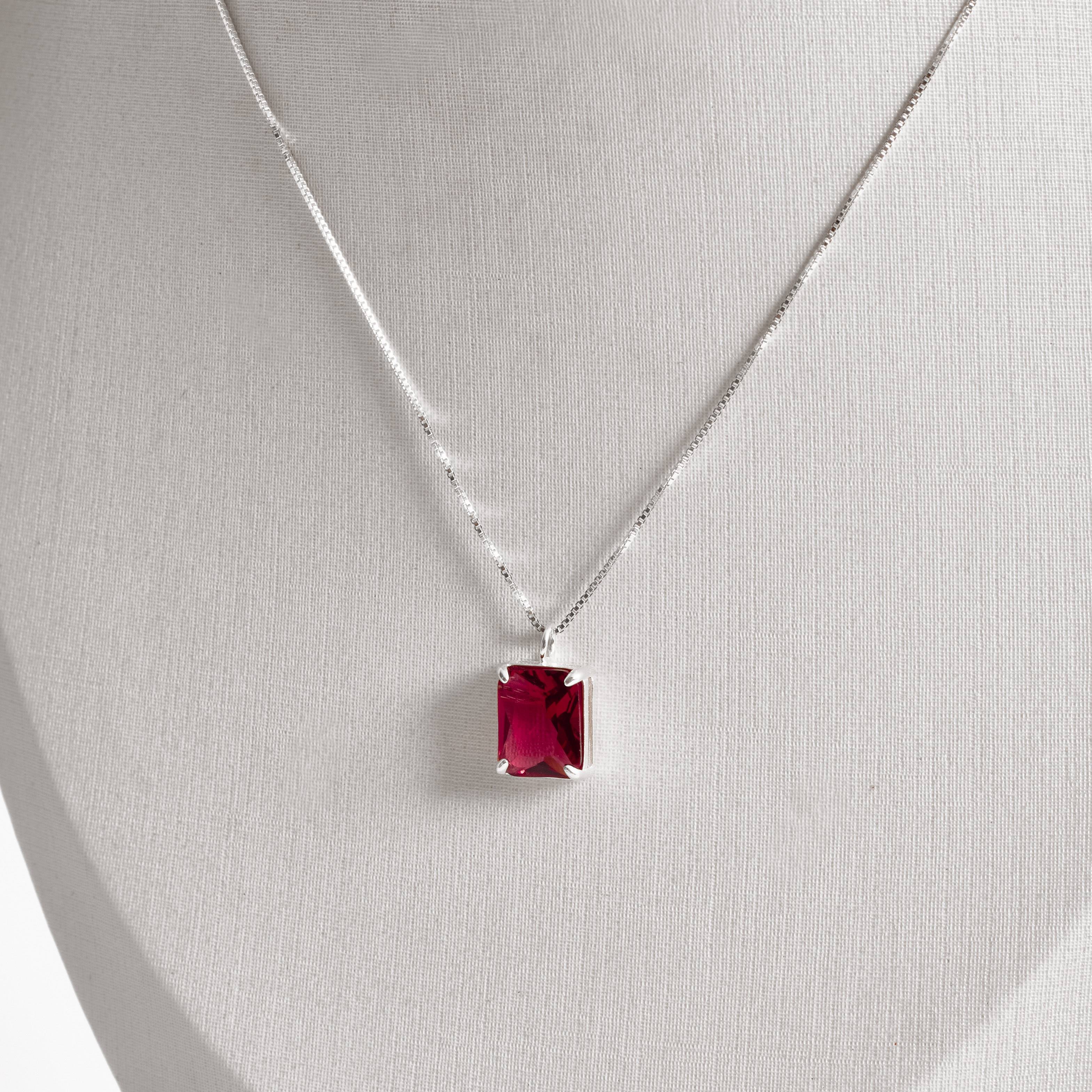 Imagem Colar pingente zircônia retangular cereja 10mm 45cm