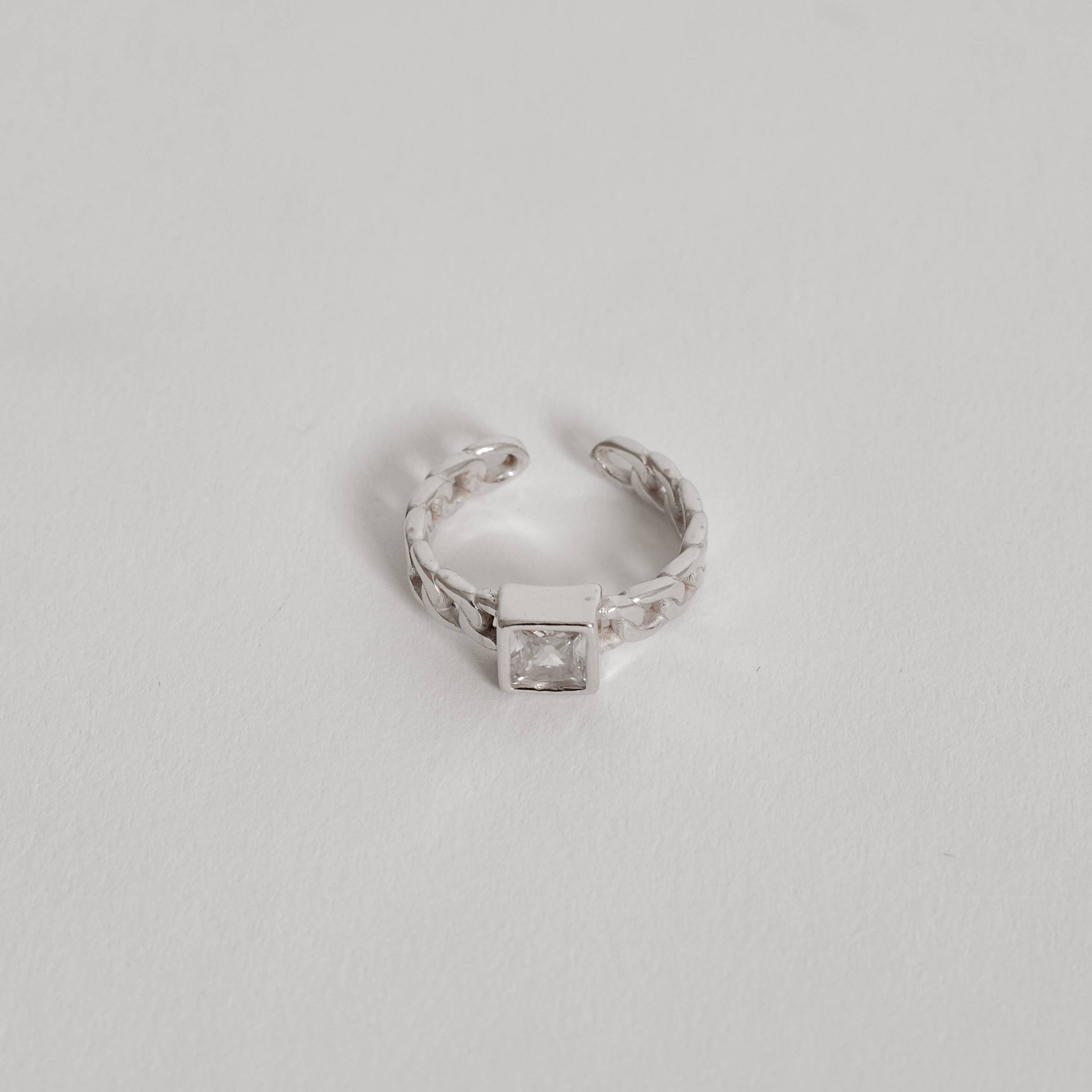 Imagem Secundária Anel aberto corrente com zircônia quadrada