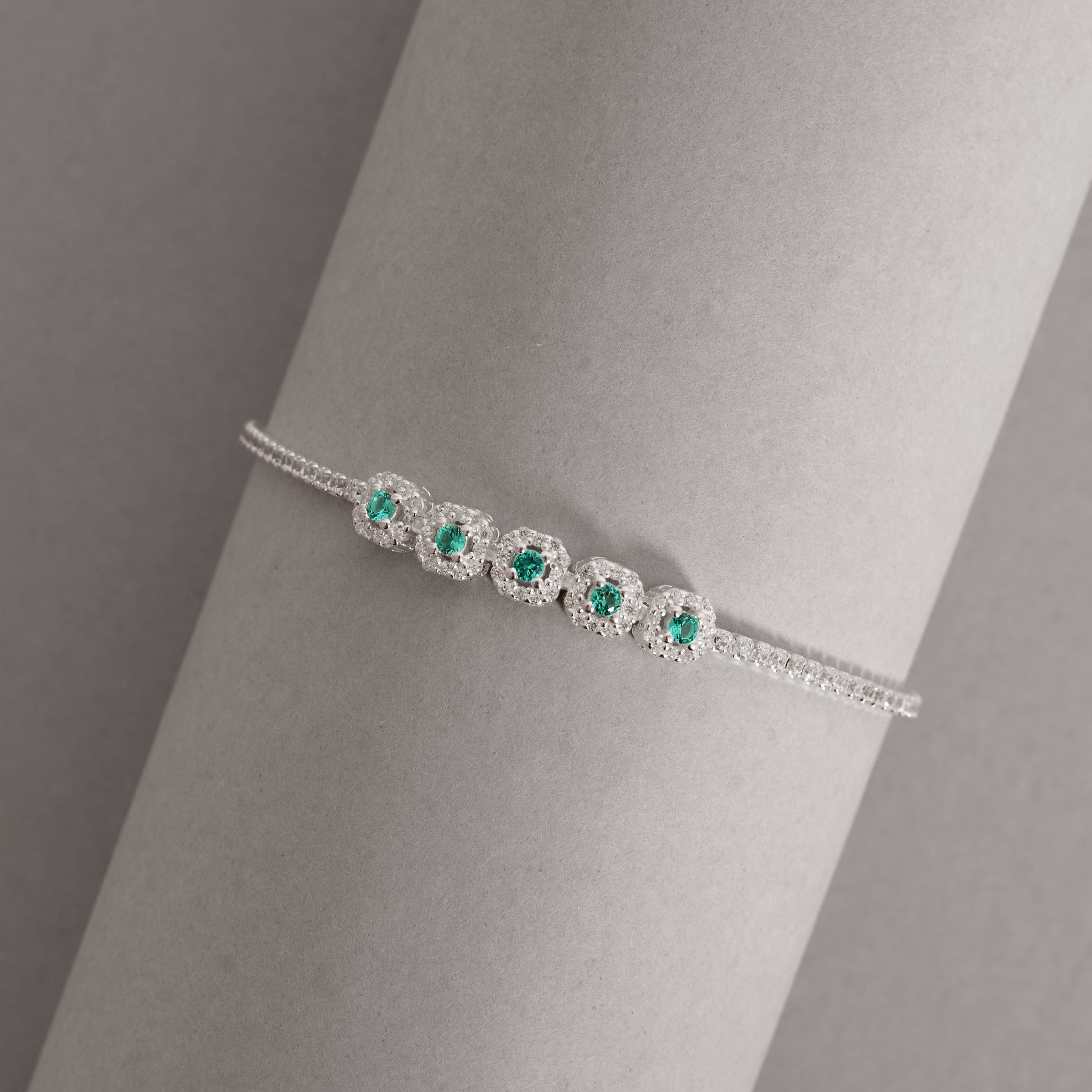 Imagem Secundária Pulseira Riviera entremeio quadrados cravejados detalhe turmalina 16+4cm