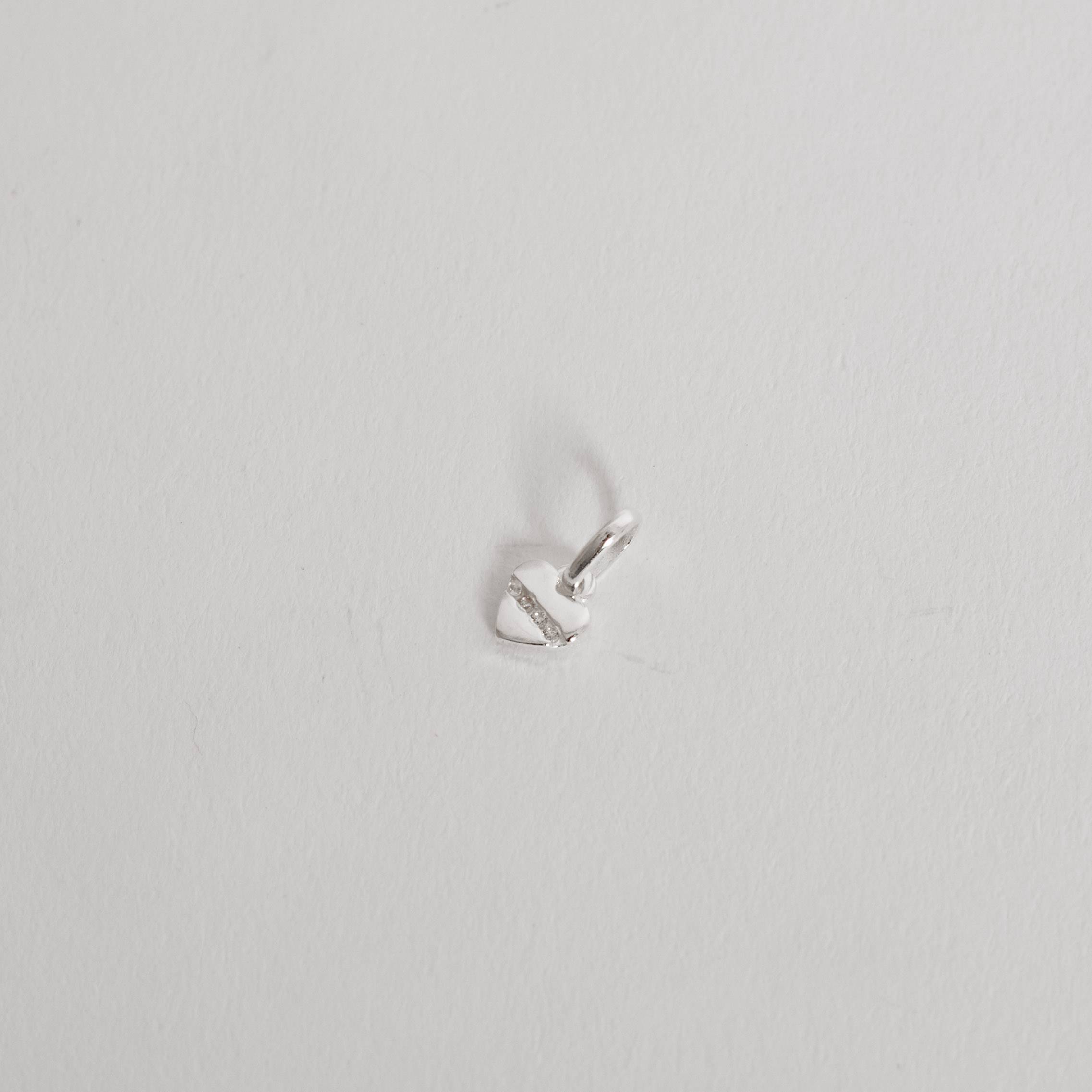 Imagem Pingente coração com meio cravejado 6mm