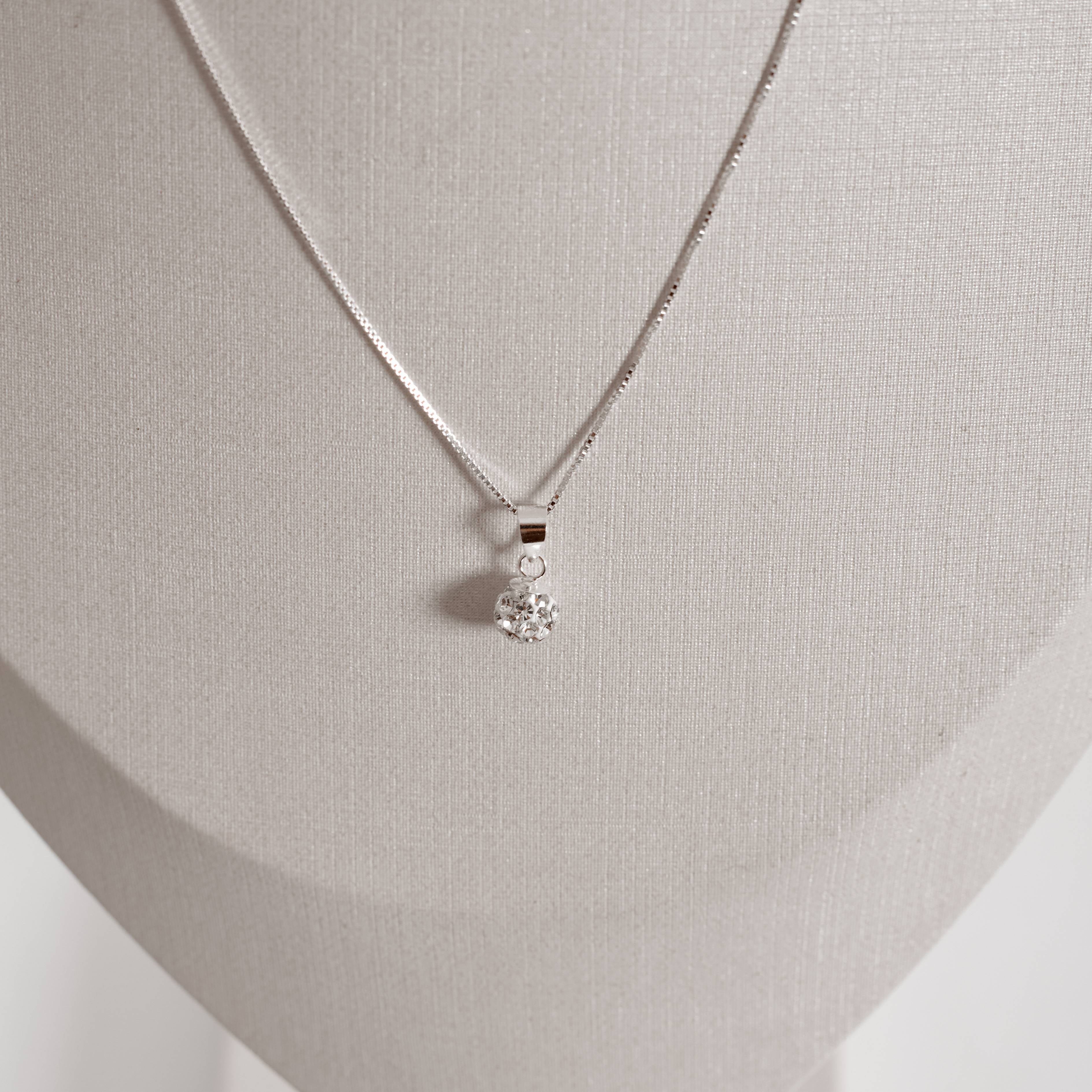 Imagem Secundária Conjunto brinco e colar bola cravejada 6mm 40cm