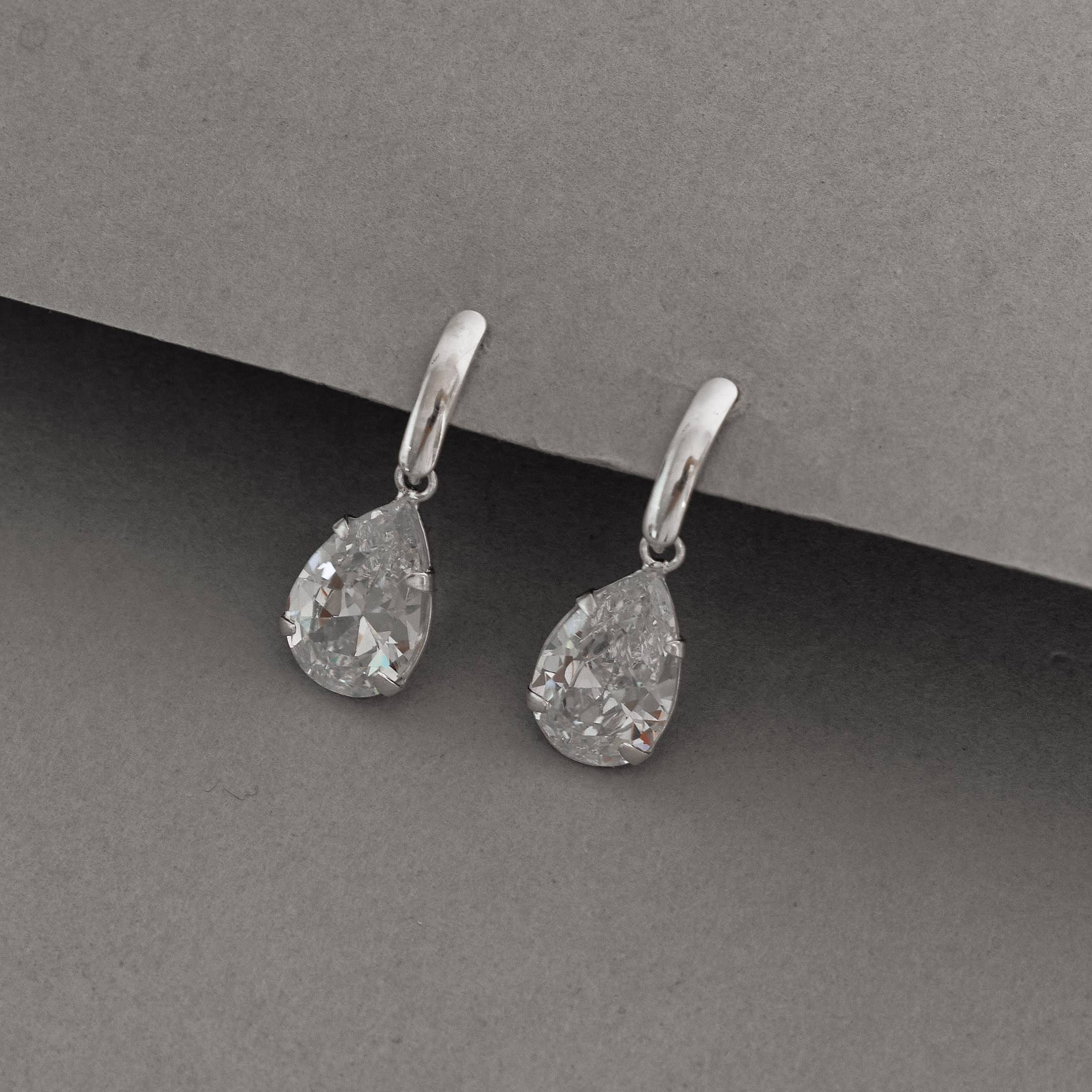 Imagem Brinco base com zircônia gota cristal 12mm