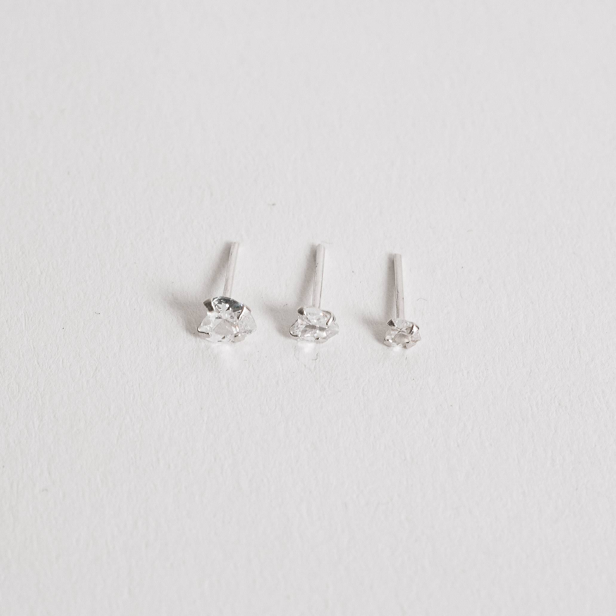 Imagem Secundária Trio zircônias coração 3, 4 e 5mm