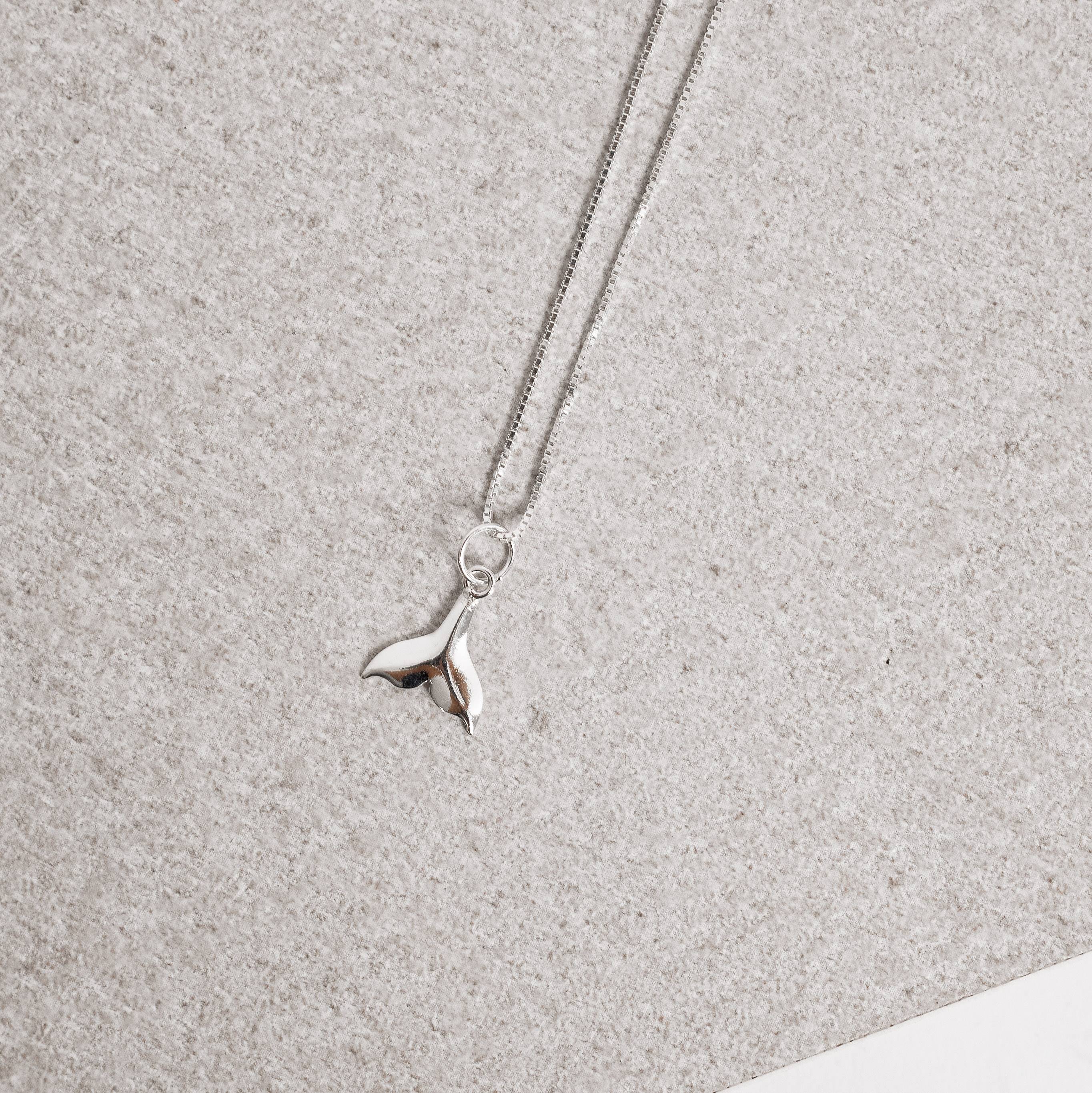 Colar pingente sereia 8mm 40cm