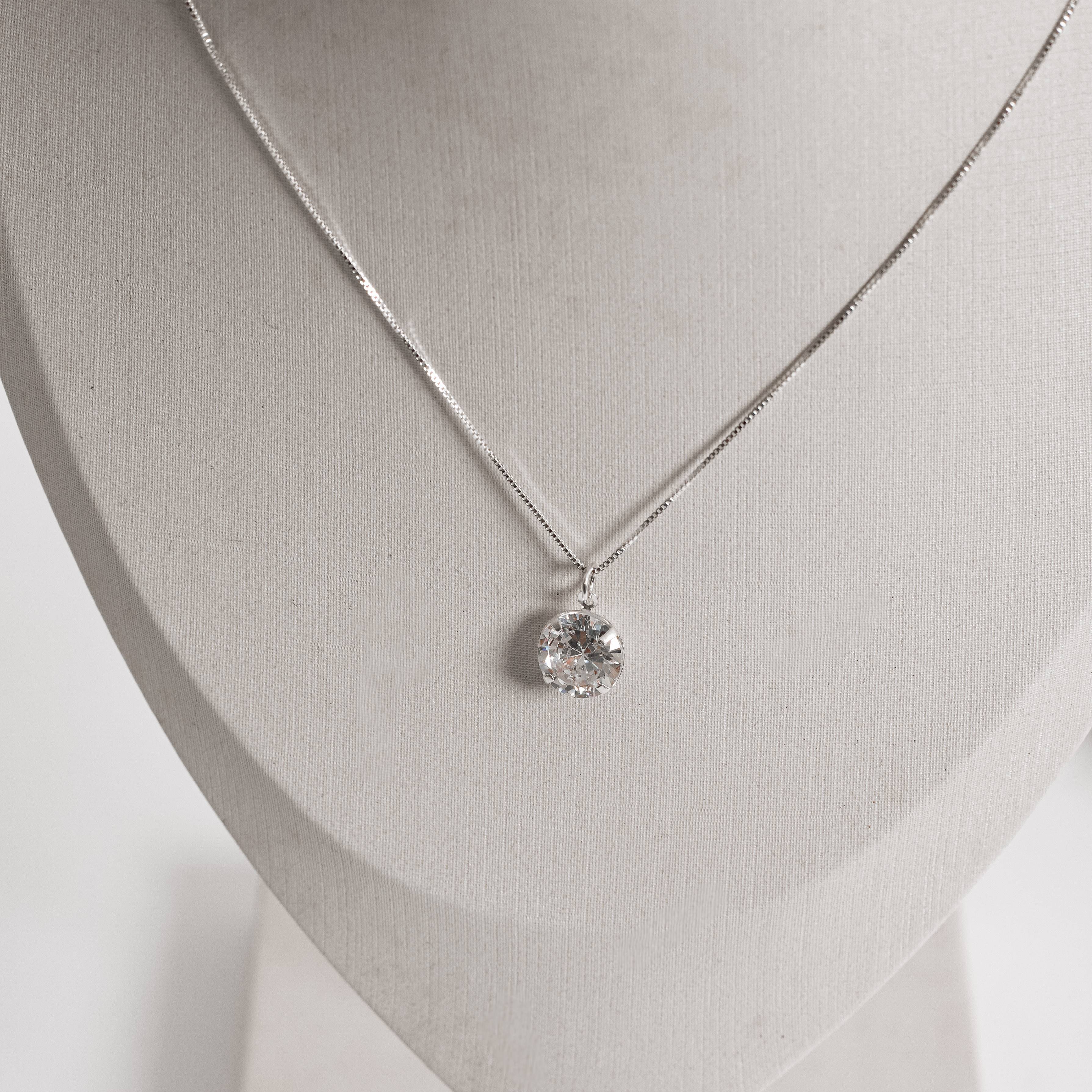 Colar pingente zircônia redonda 10mm 45cm