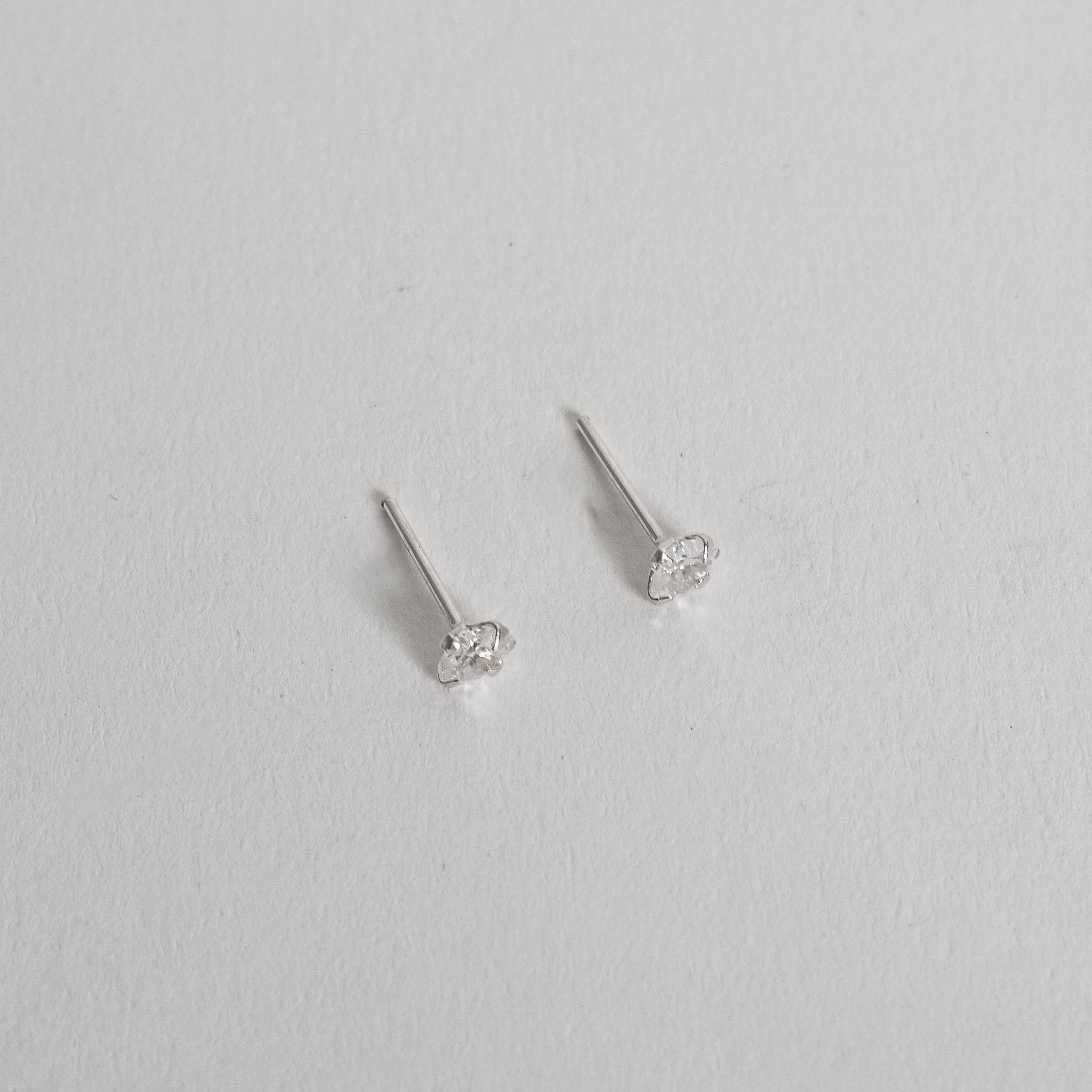 Imagem Secundária Brinco zircônia coração cristal 4mm